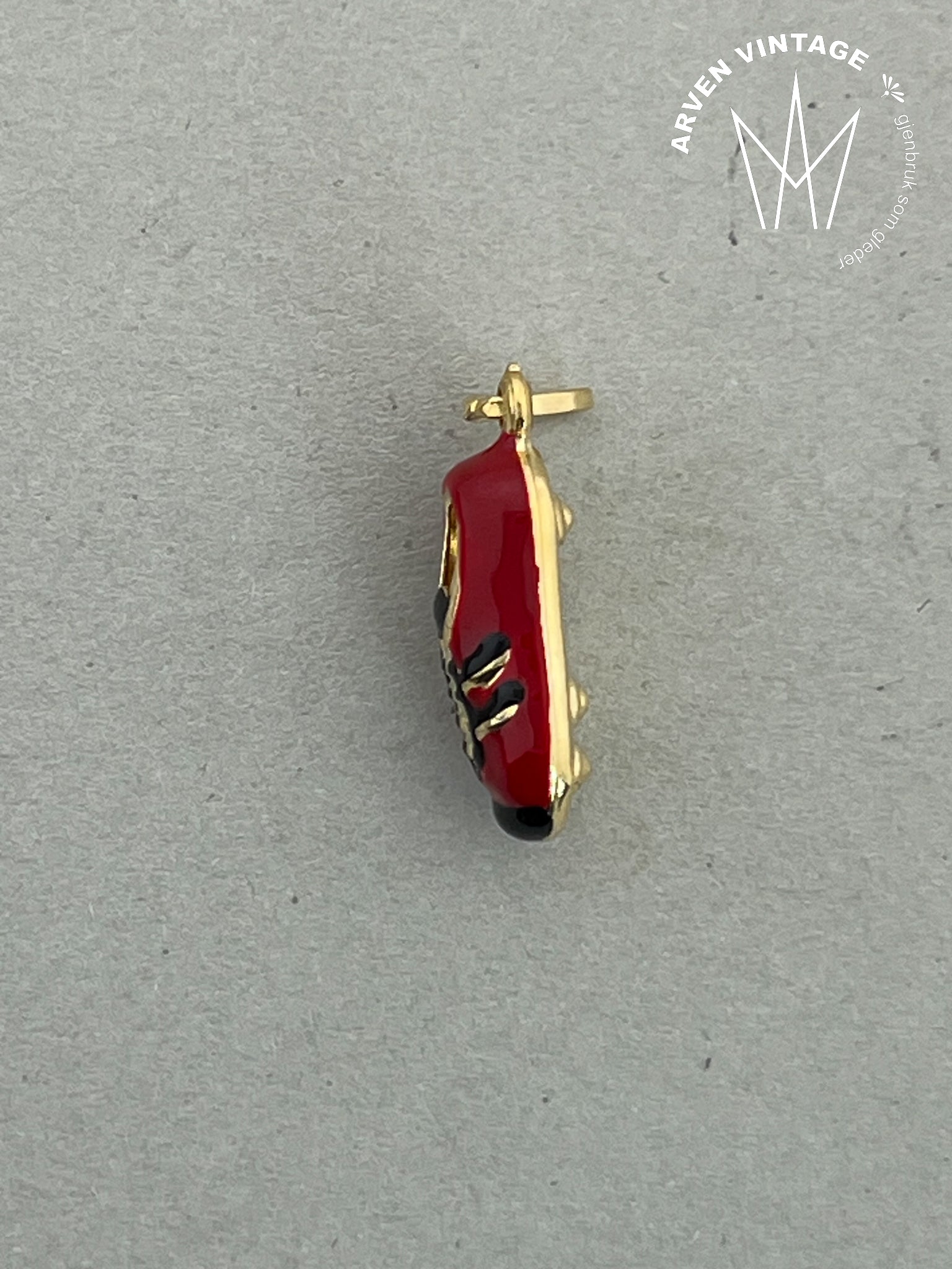 Vintage fotballskoanheng 18K gult gull