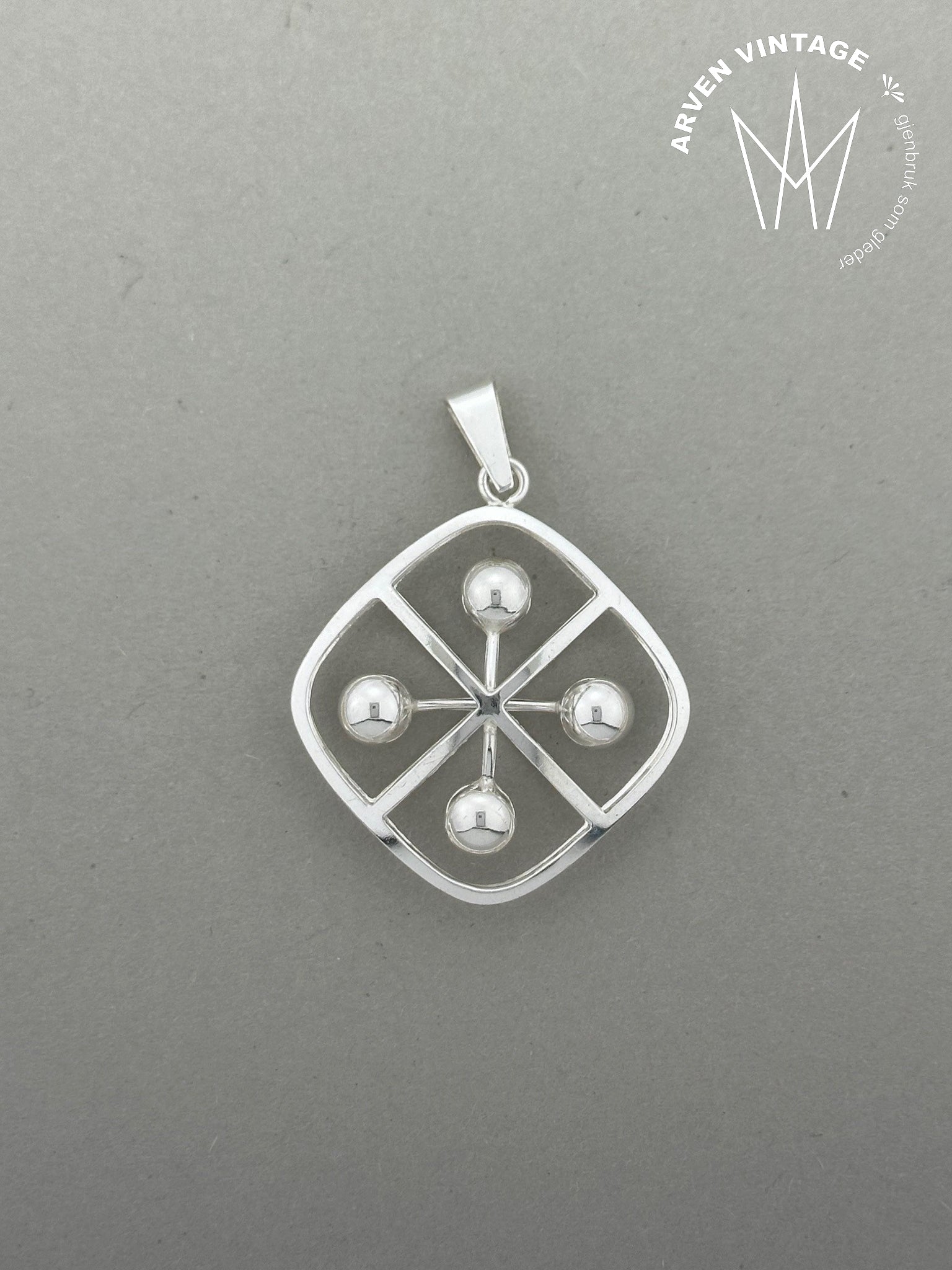 Vintage sølvanheng Kultaseppa Salovaara