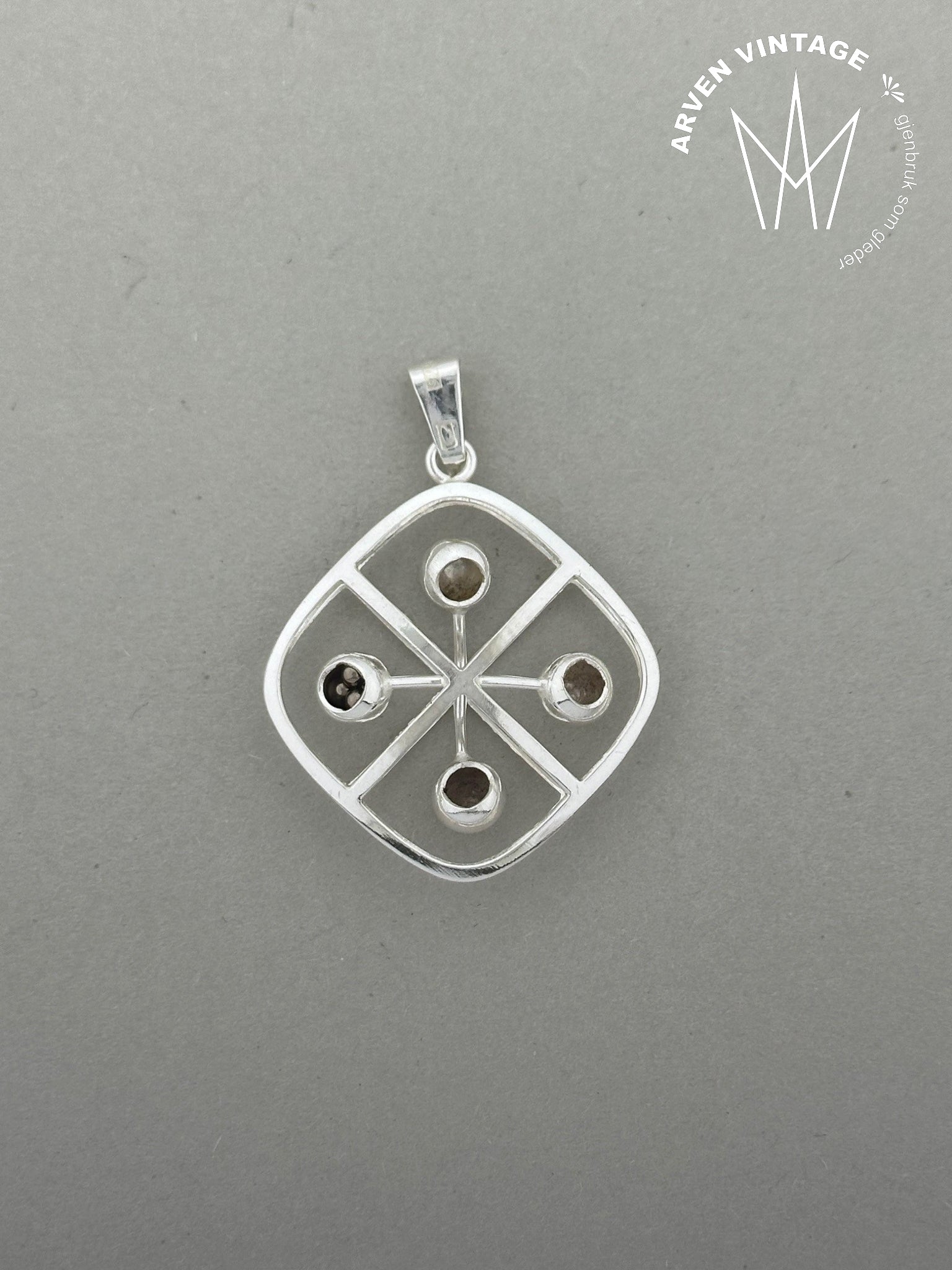 Vintage sølvanheng Kultaseppa Salovaara