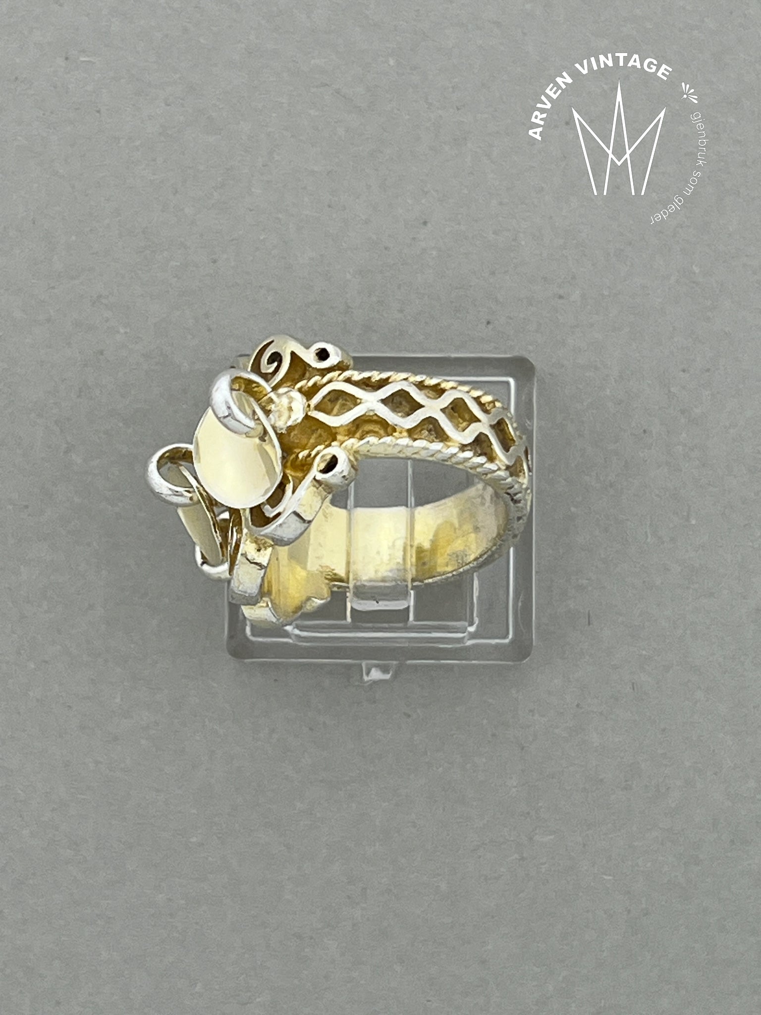 Vintage forgylt sølv ring med løv str 50