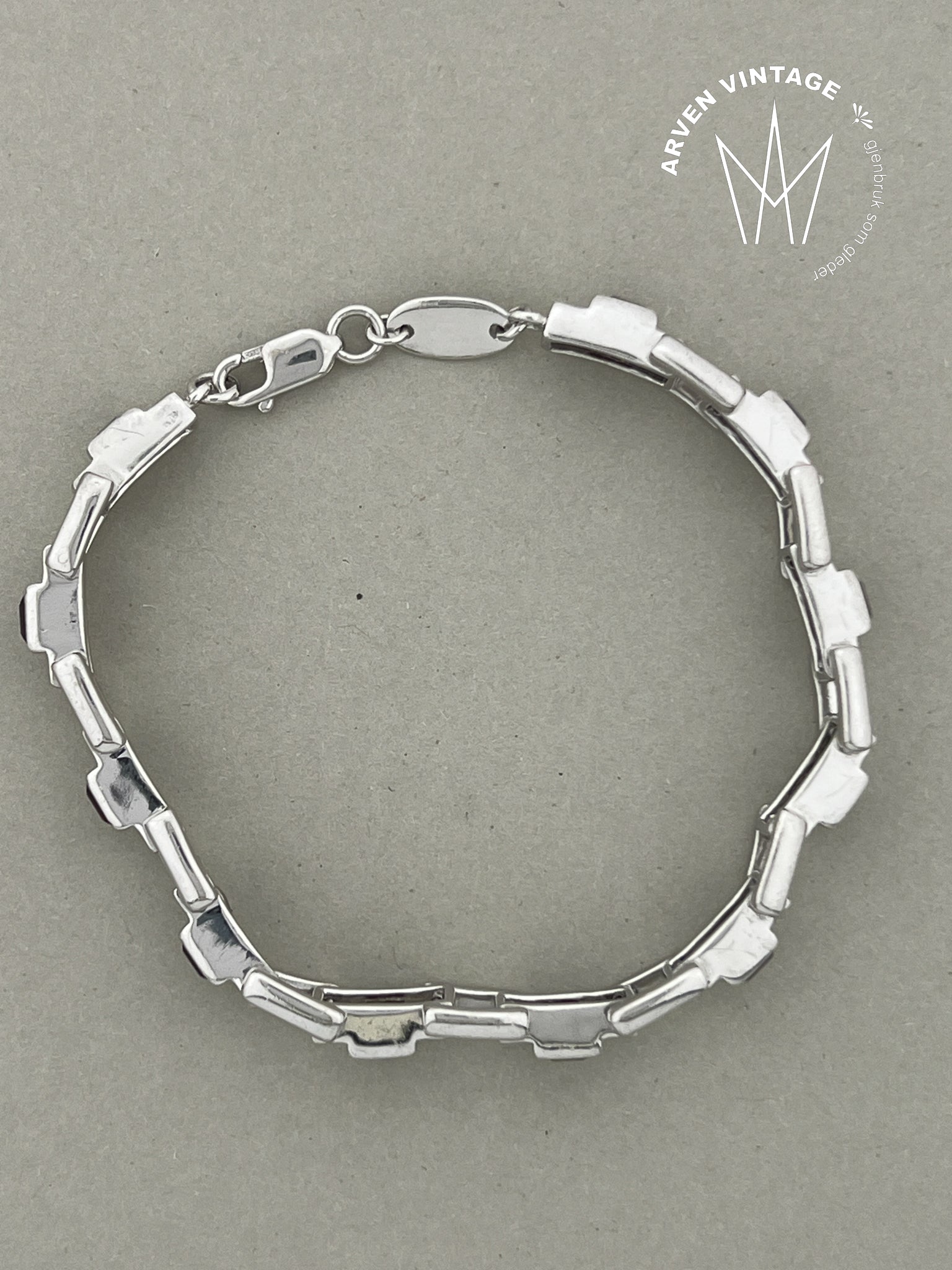 Vintage sølv armbånd med røde stener 18,5cm