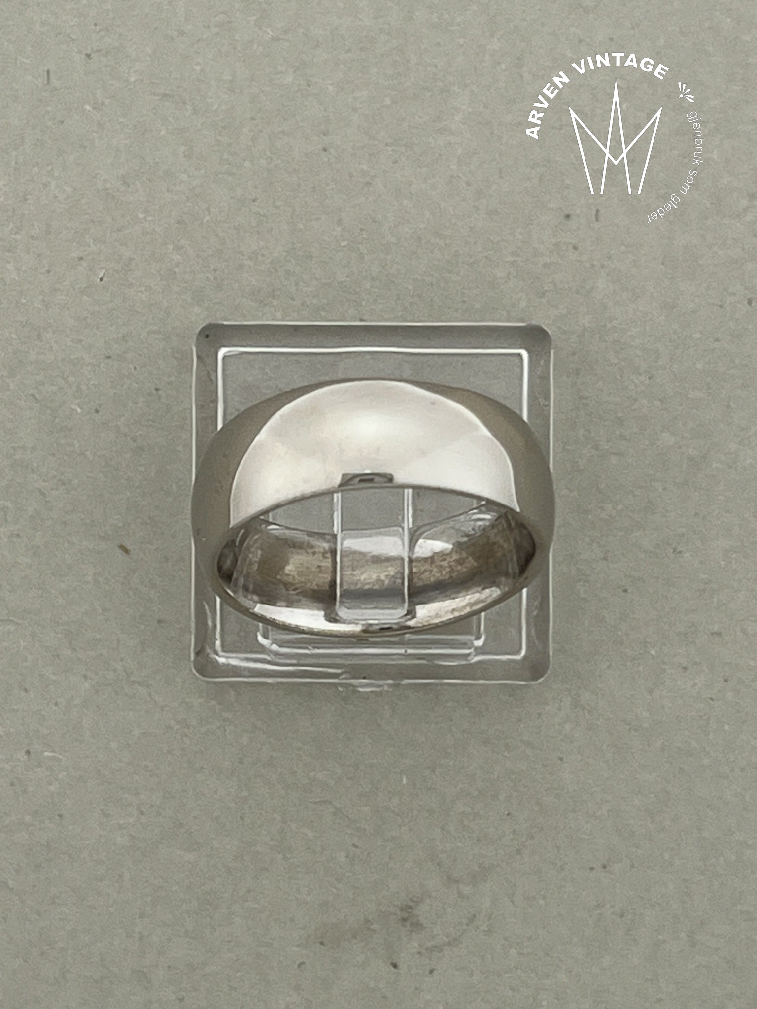 Vintage glatt ring hvitt gull str 51
