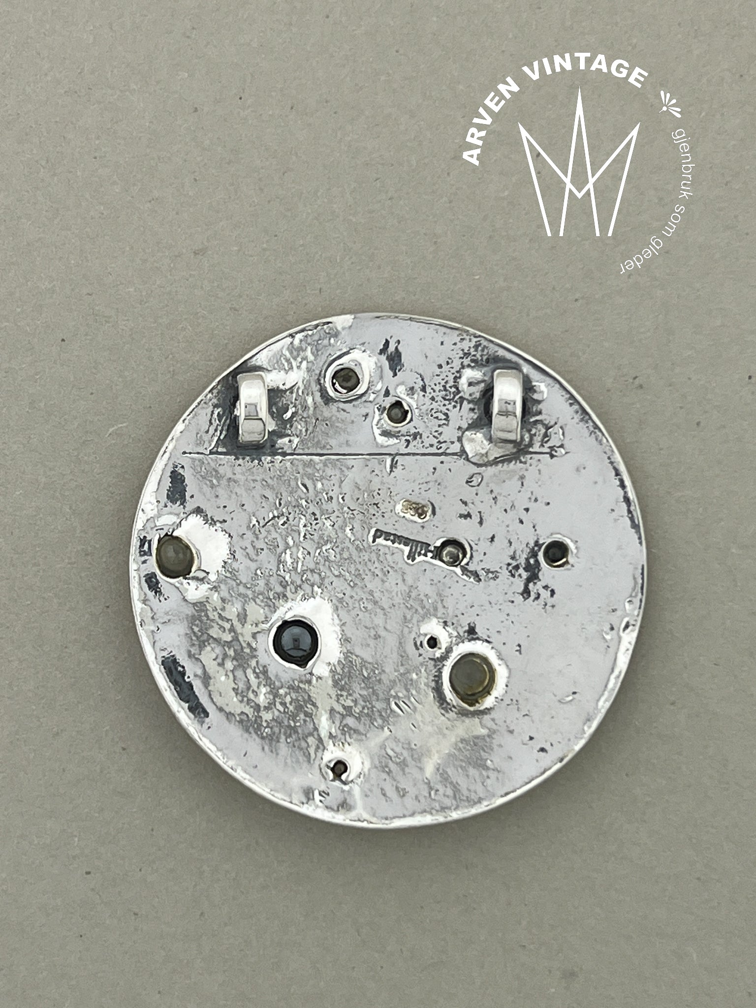 Vintage sølv anheng med stener Hillestad