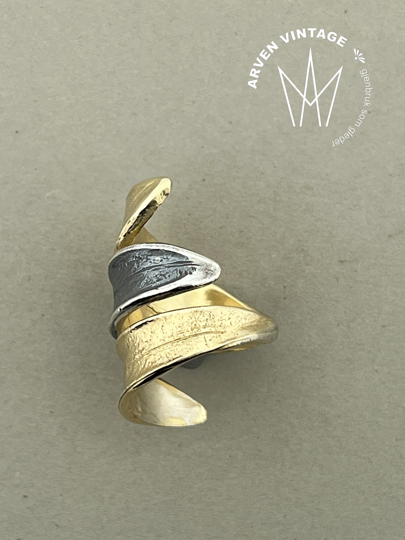 Vintage forgylt oksidert sølv ring str 51
