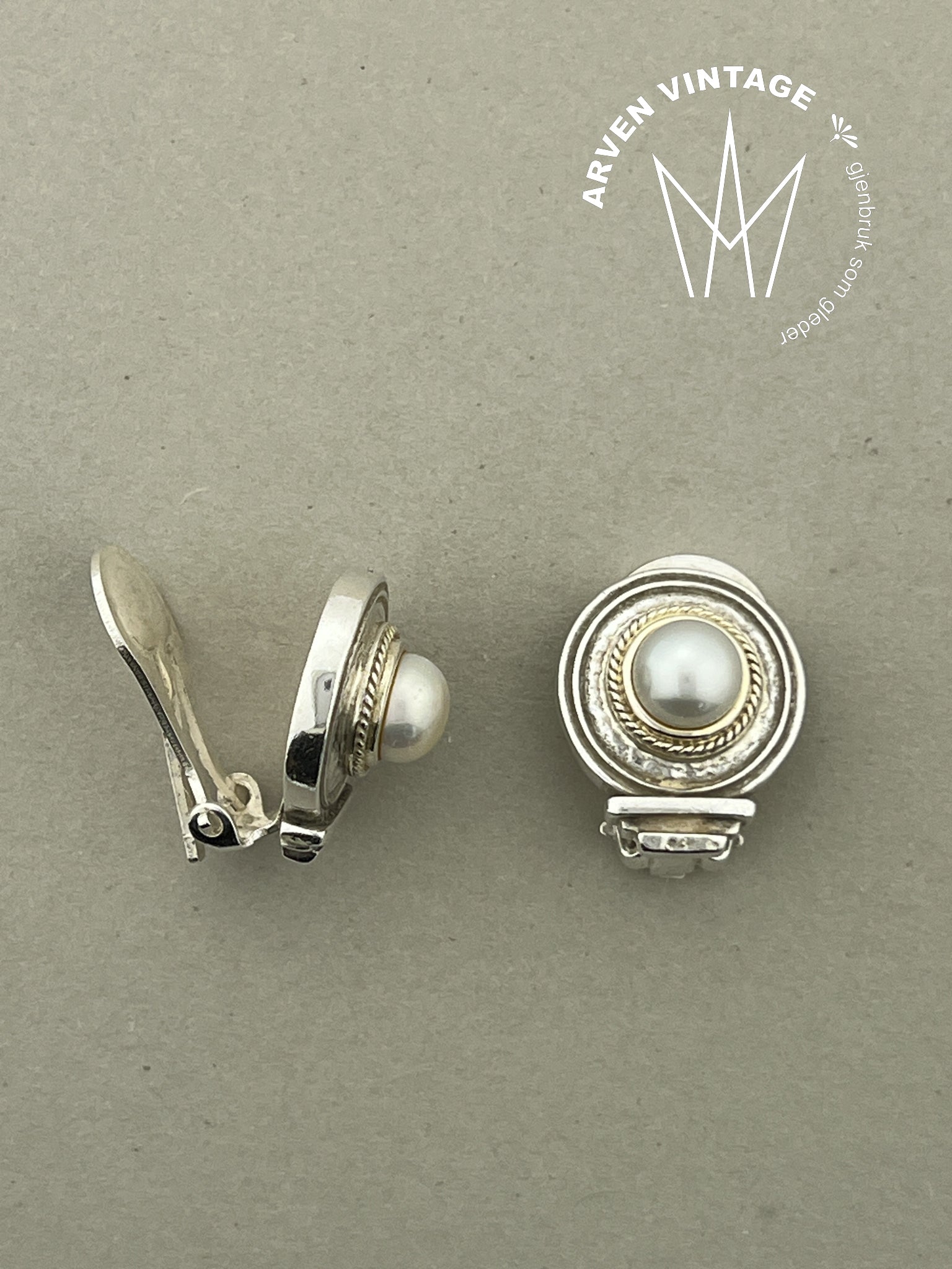 Vintage sølv ørepynt med perle