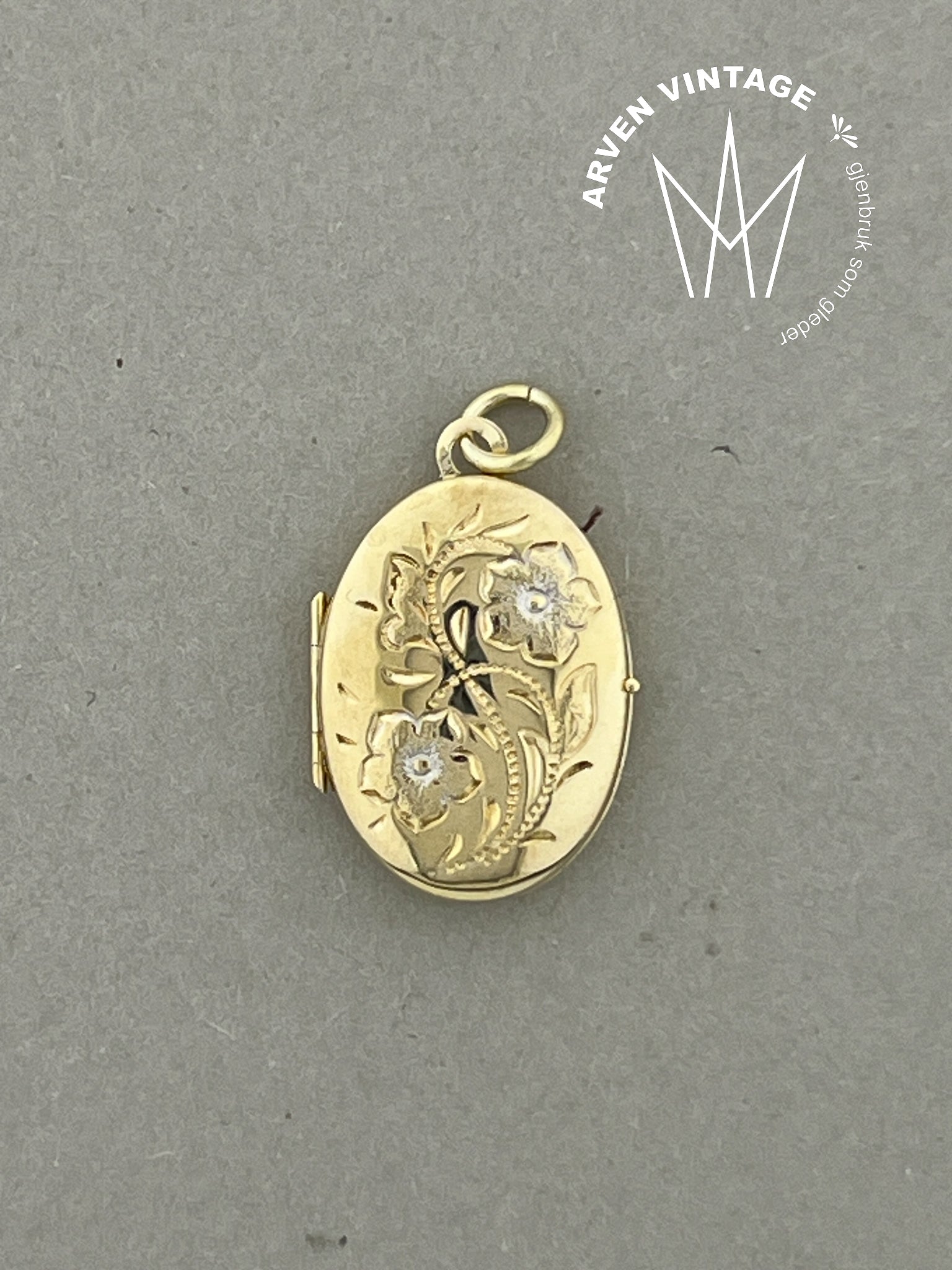 Vintage medlaljonganheng gult gull