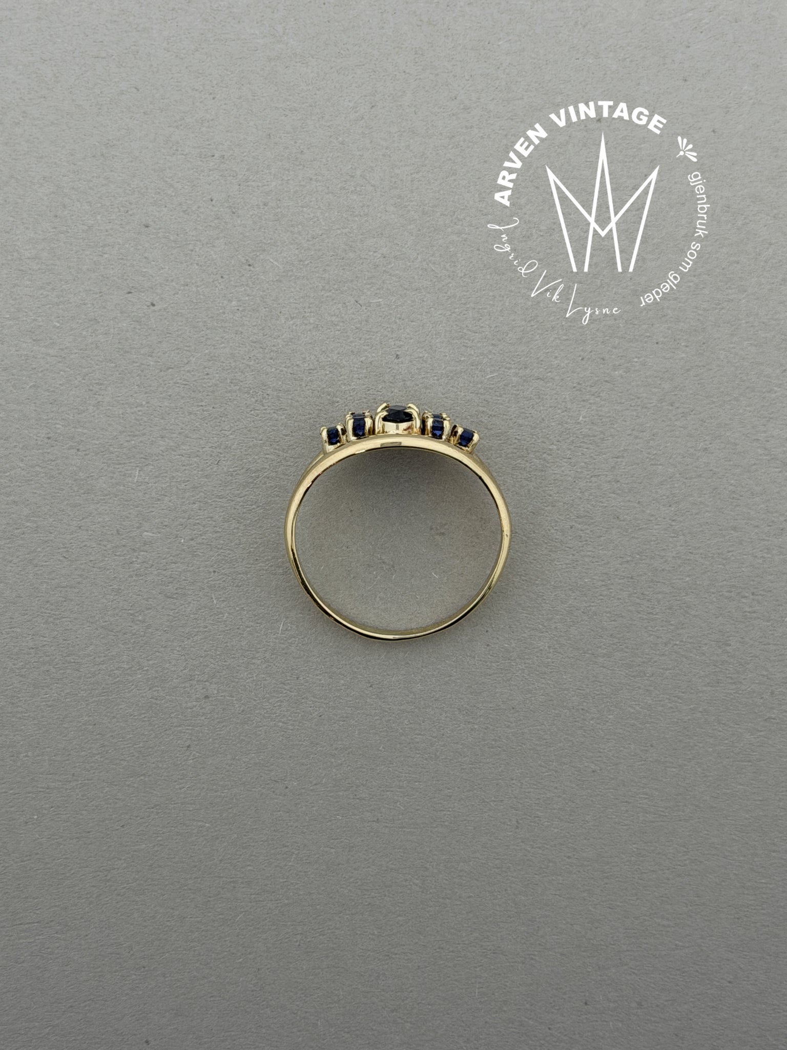 Vintage ring gult gull str51 med blå stener
