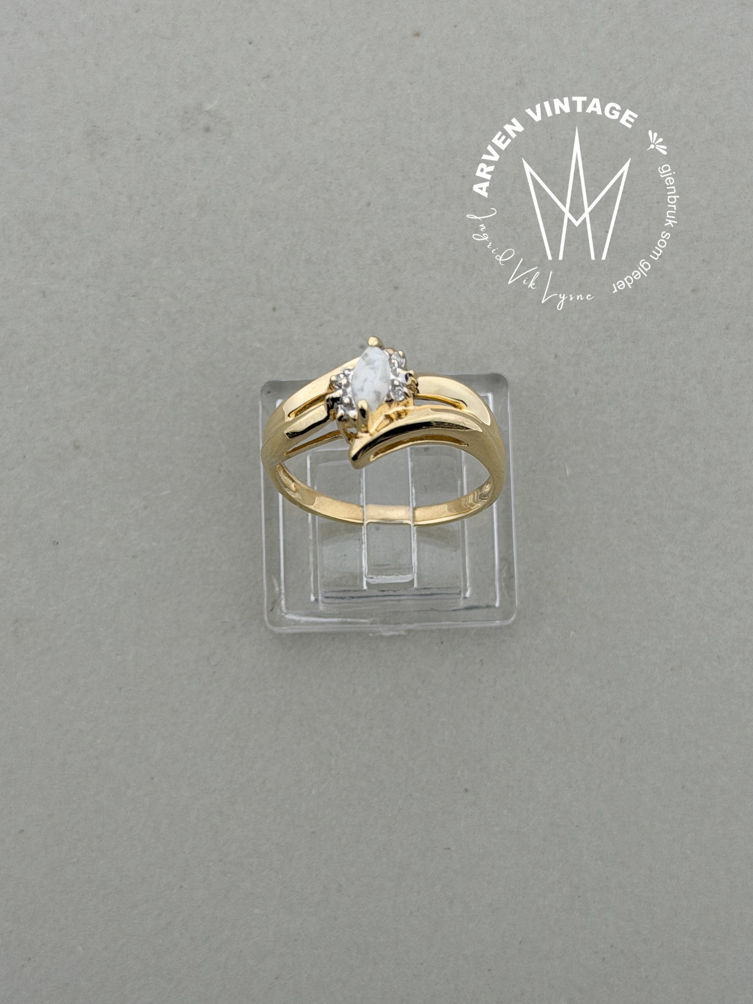 Vintage diamantring gult gull str 54