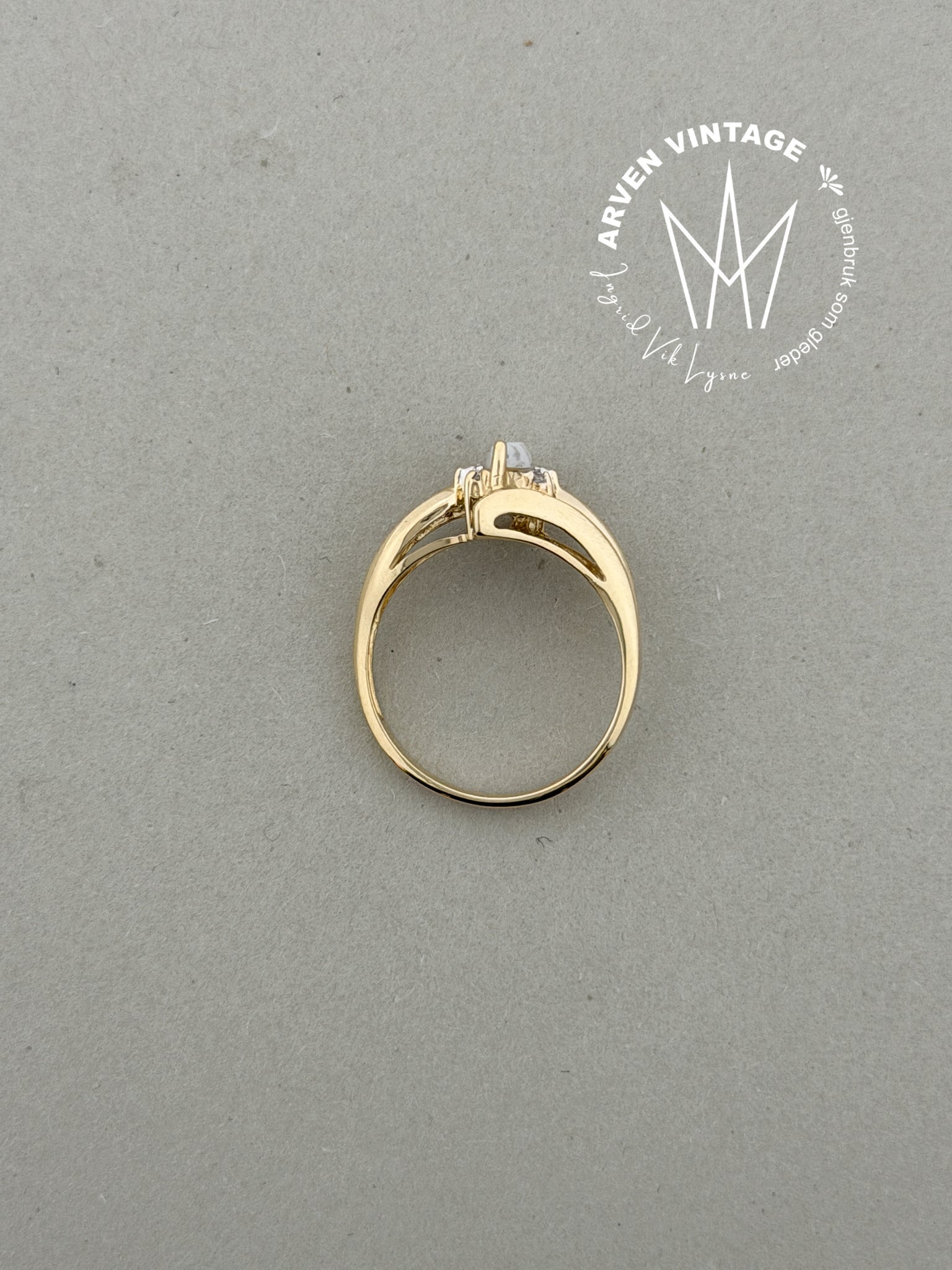 Vintage diamantring gult gull str 54
