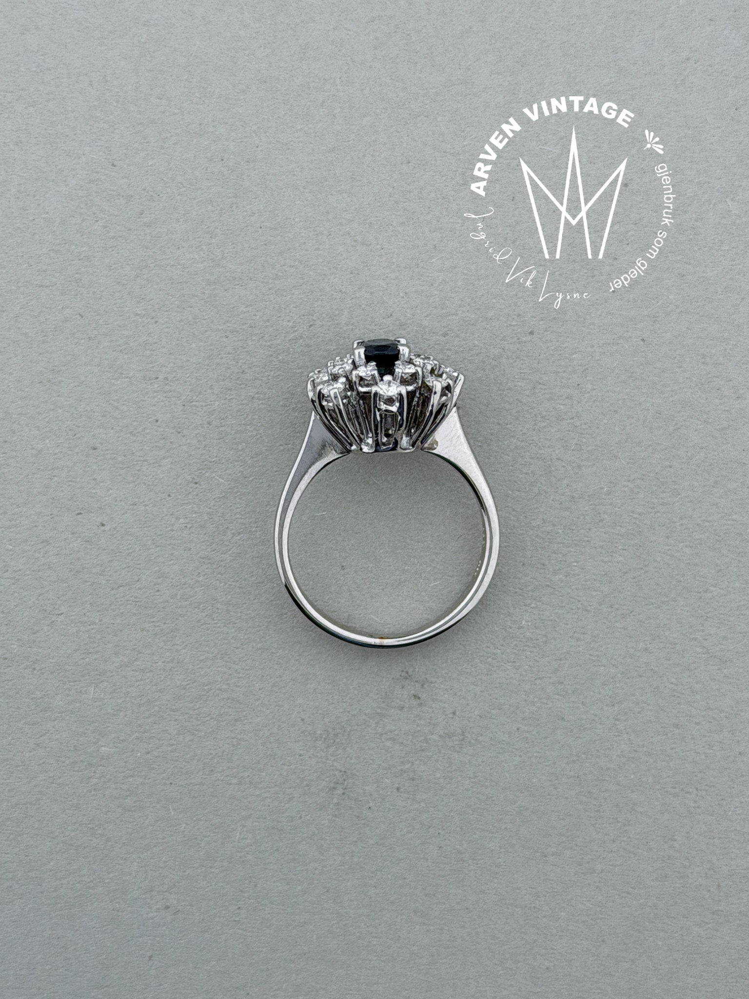 Vintage diamantring hvitt gull str 51