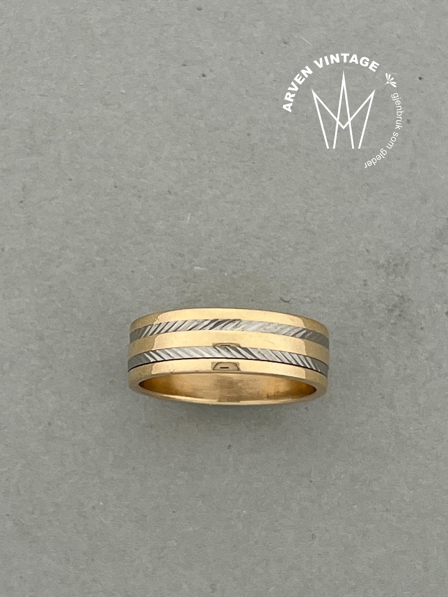 Vintage ring gult og hvitt gull str 52