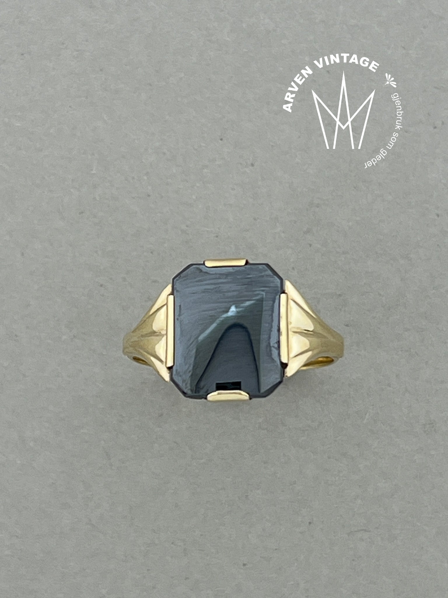 Vintage ring gult gull str57 svart sten