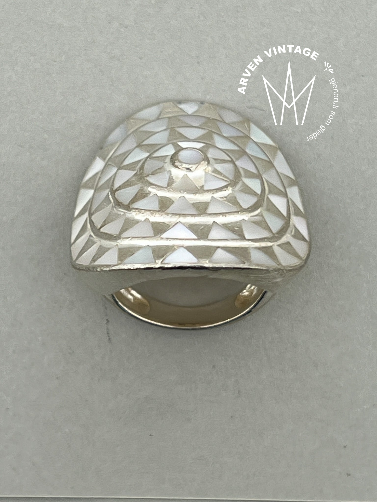 Vintage sølv ring med perlemor, str56
