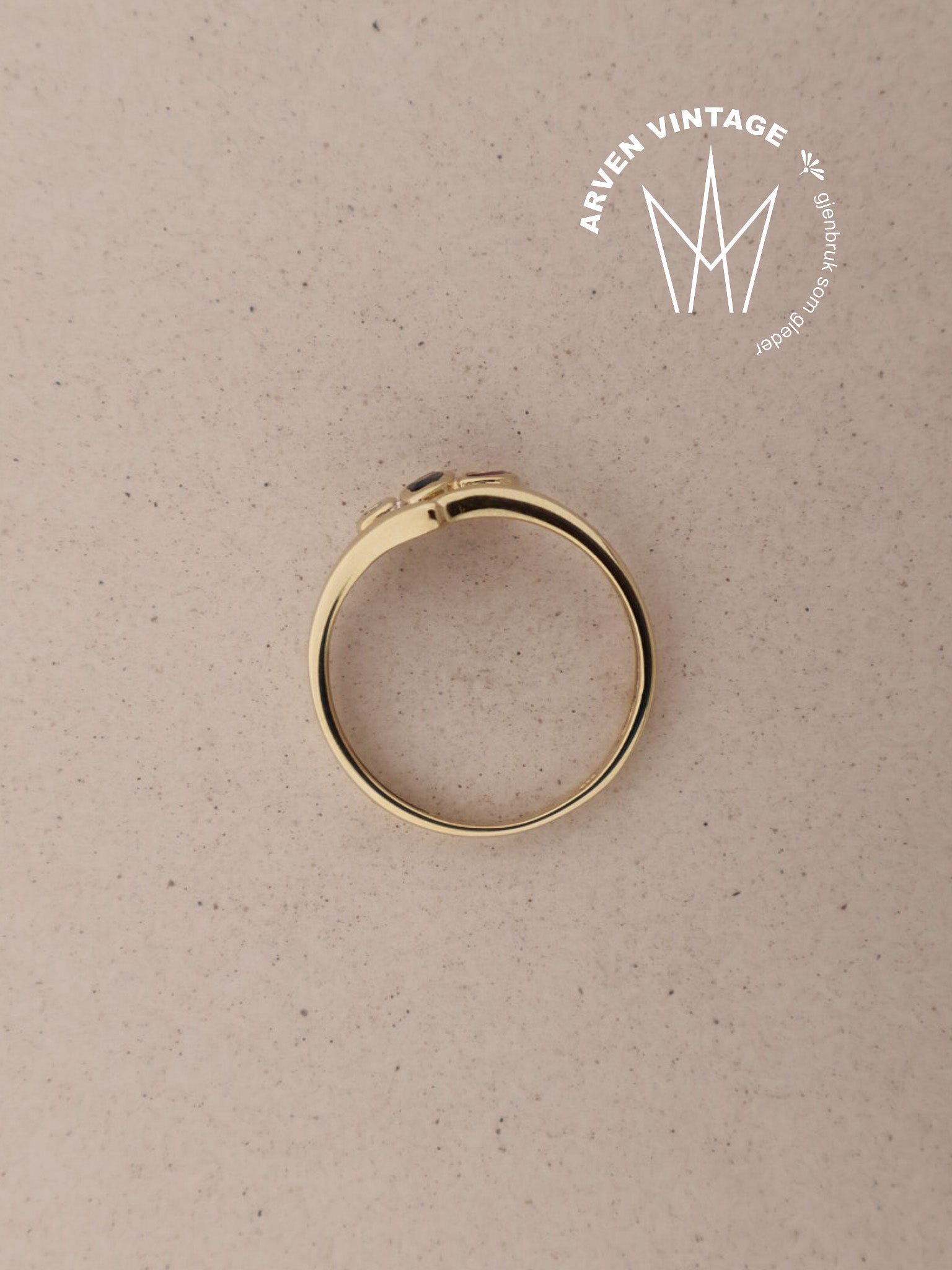 Vintage ring gult gull str56 fargede stener