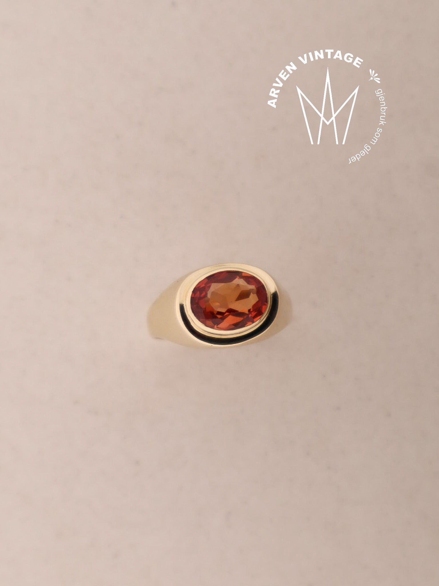 Vintage ring gult gull str51 rødoransje sten