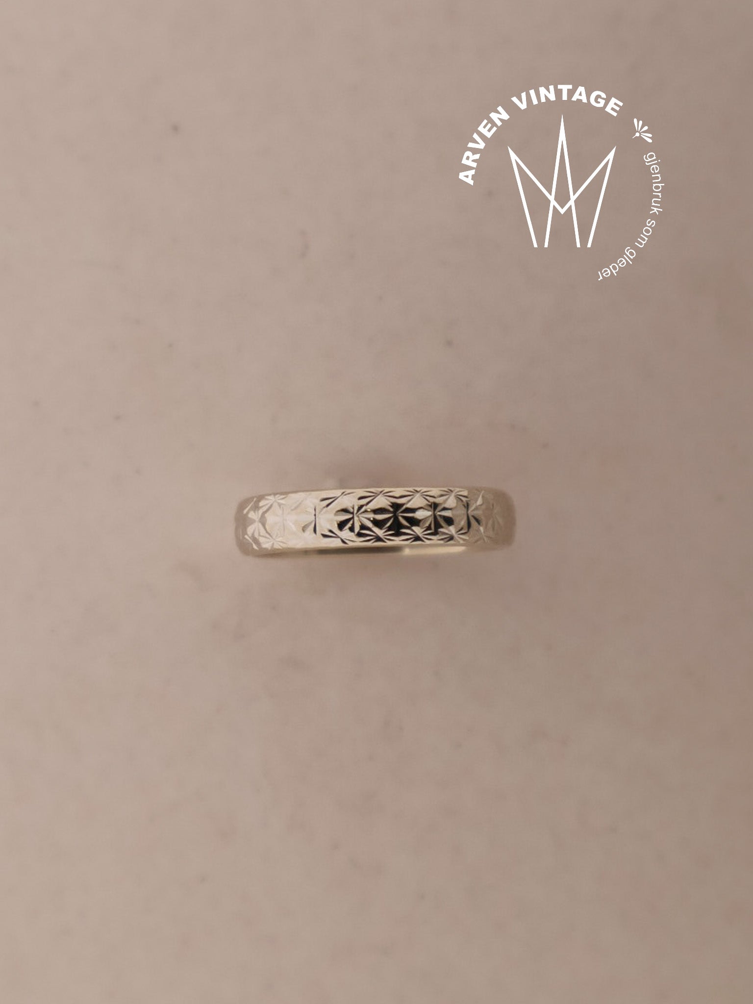 Vintage ring 18K hvitt gull str56