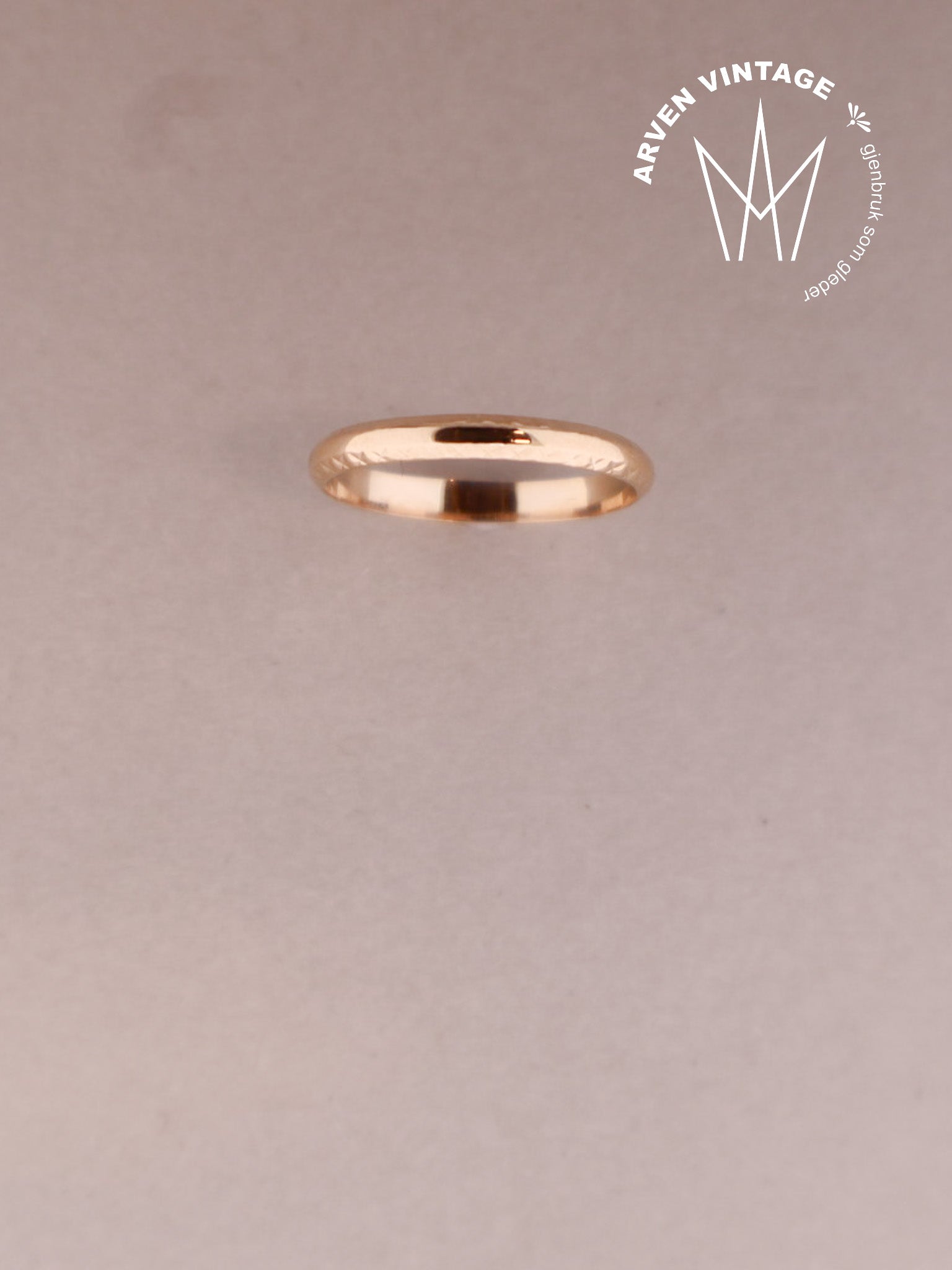 Vintage  ring gult gull