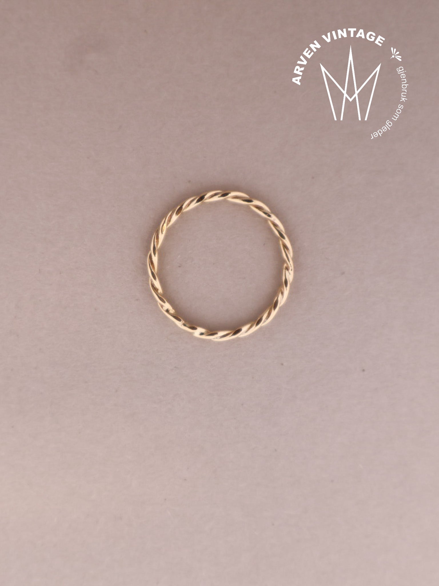 Vintage  ring gult gull