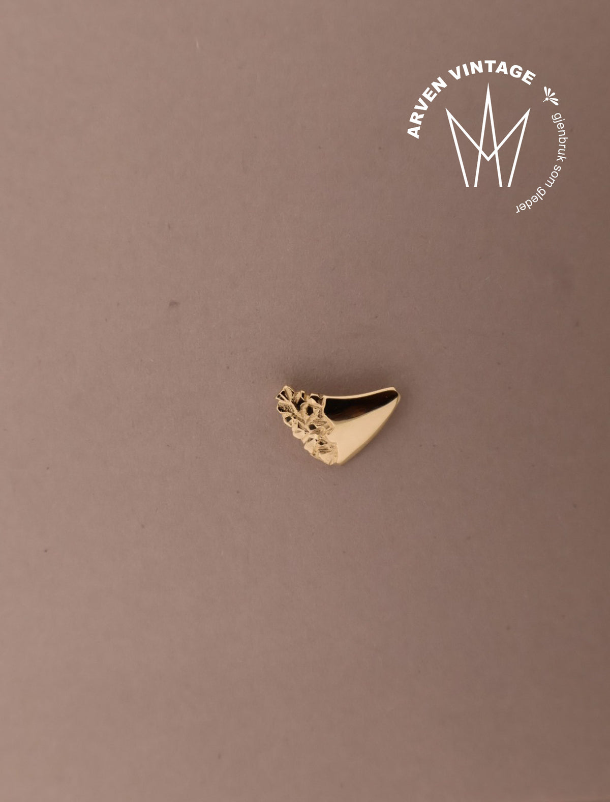 Vintage pendant yellow gold