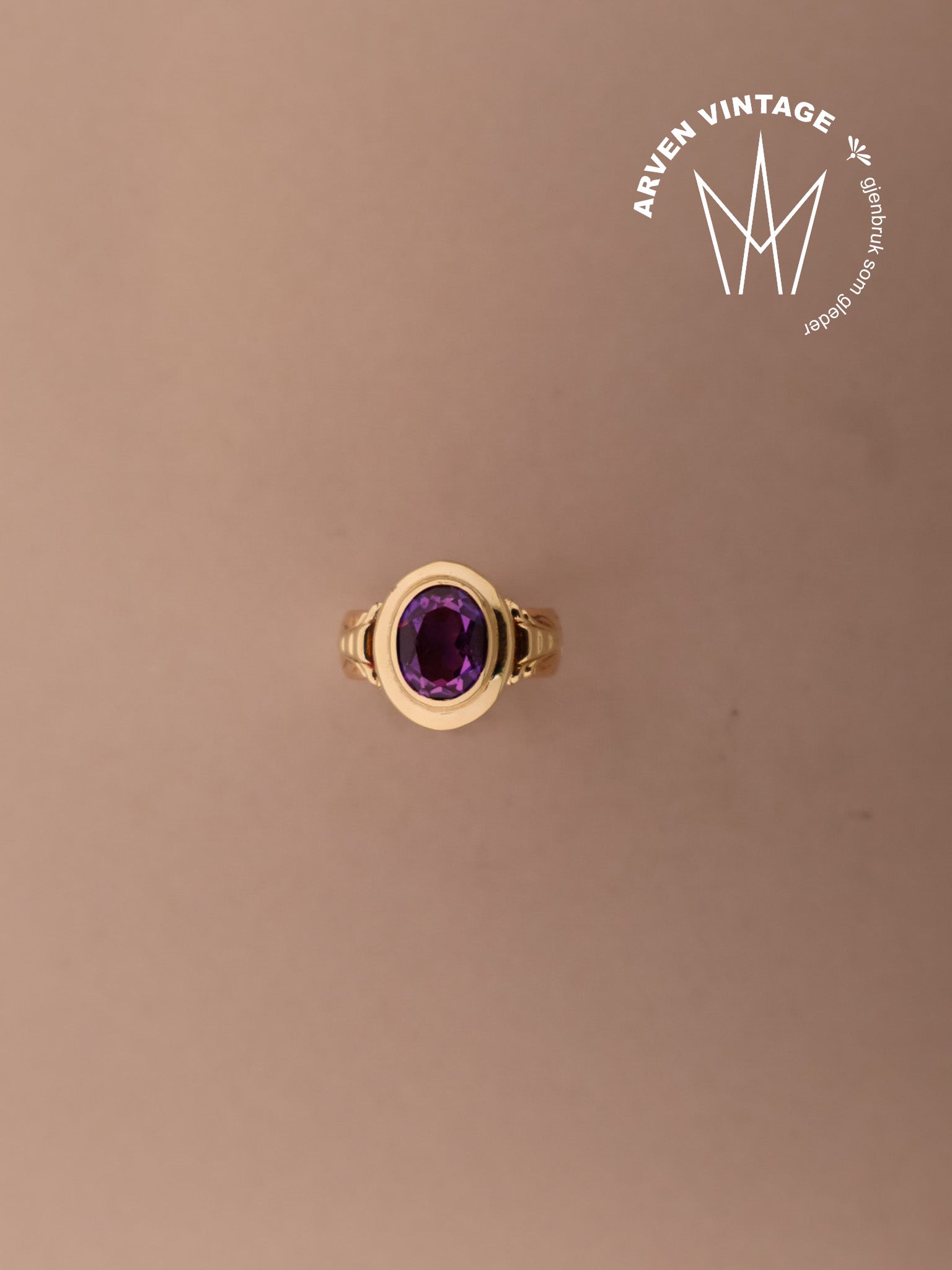 Vintage ring  gult gull