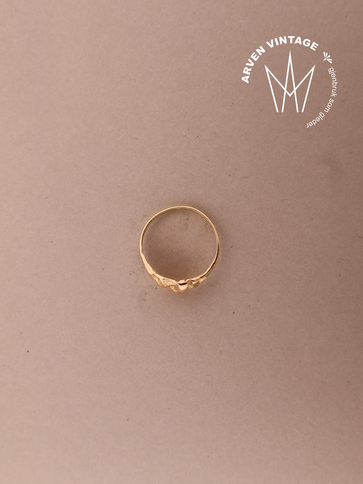 Vintage ring yellow gold