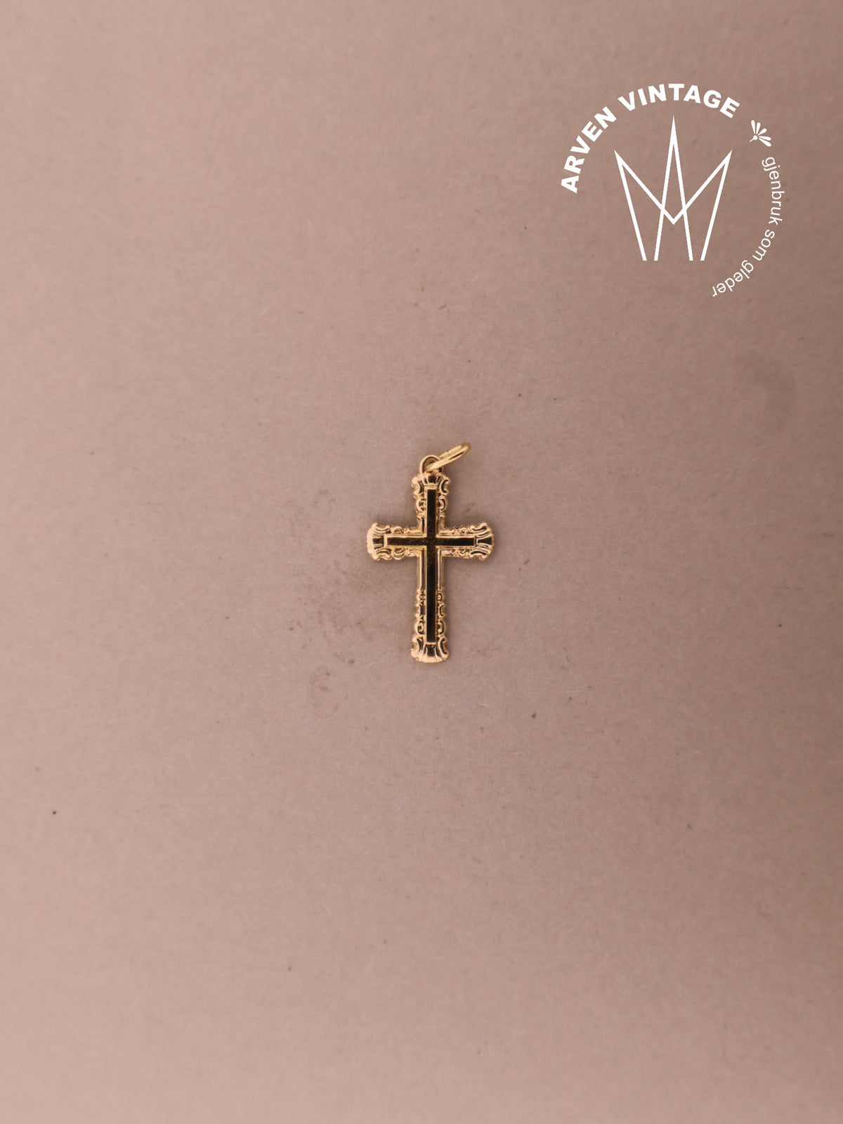 Vintage pendant yellow gold