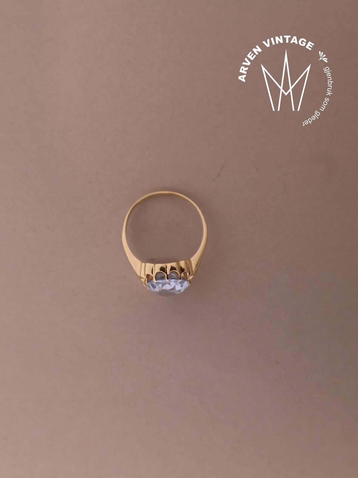 Vintage ring gult gull med blå sten str.57