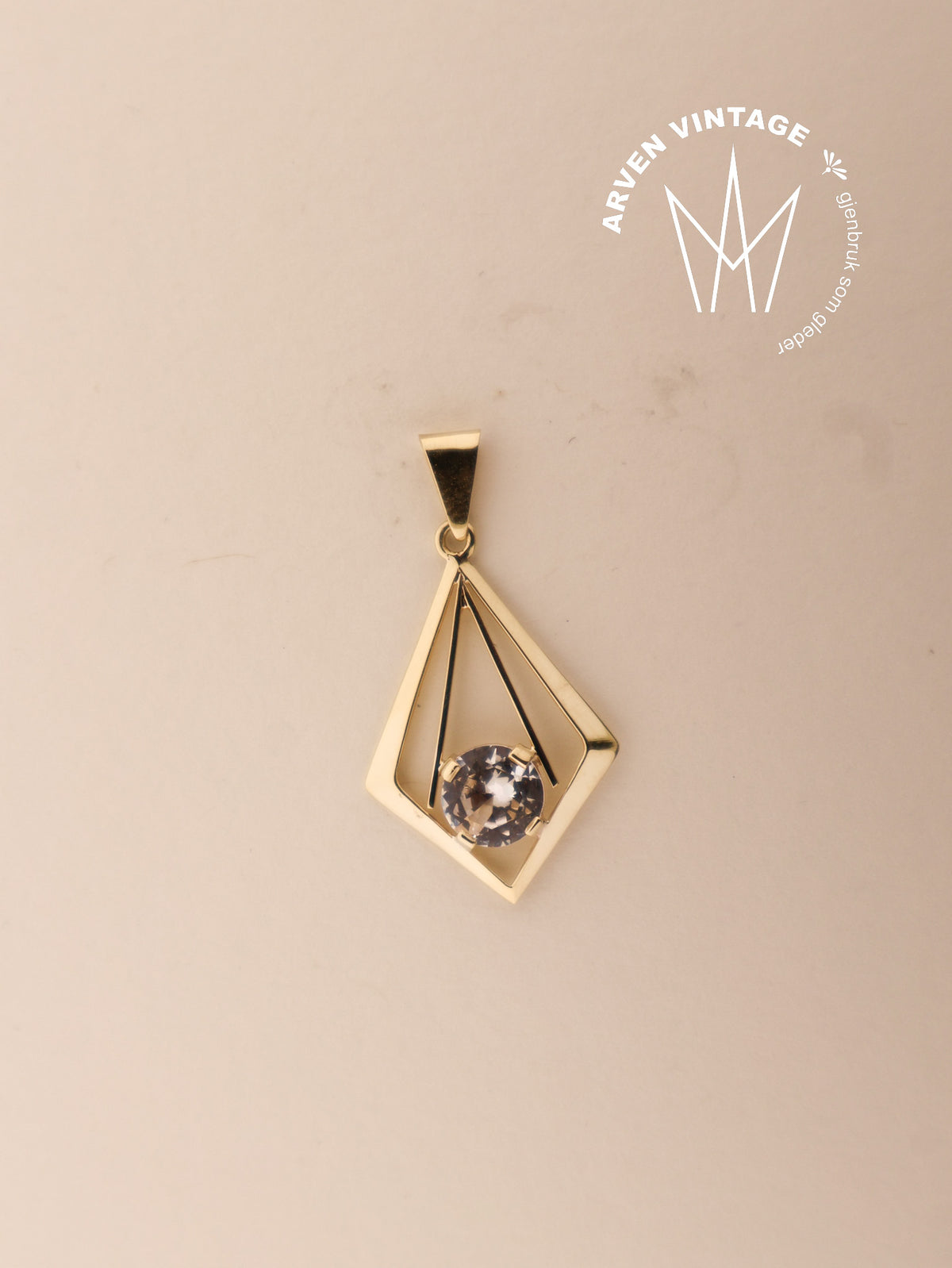 Vintage pendant yellow gold with clear stone