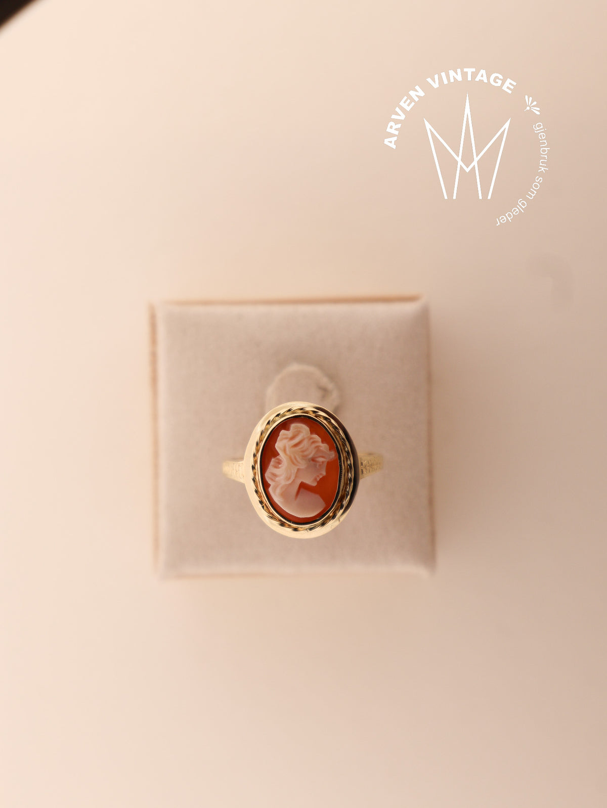 Vintage ring yellow gold size 56