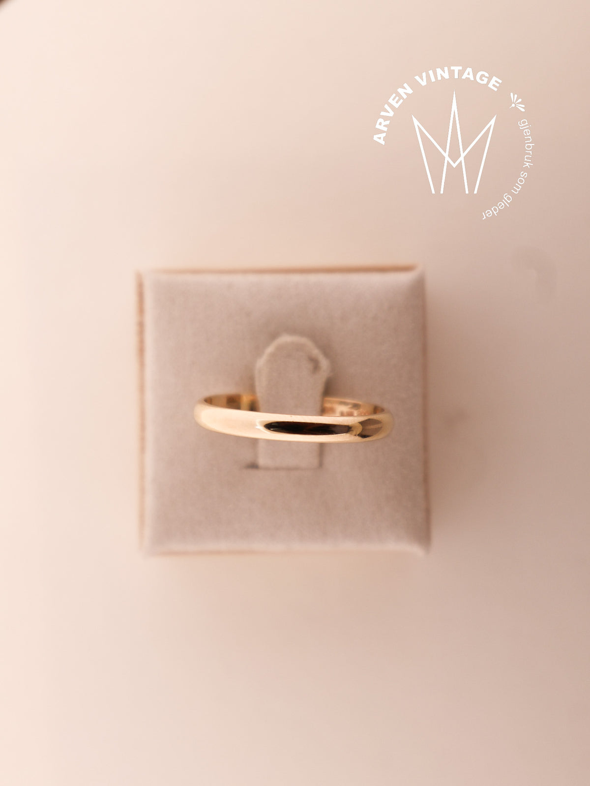 Vintage ring in yellow gold, size 60