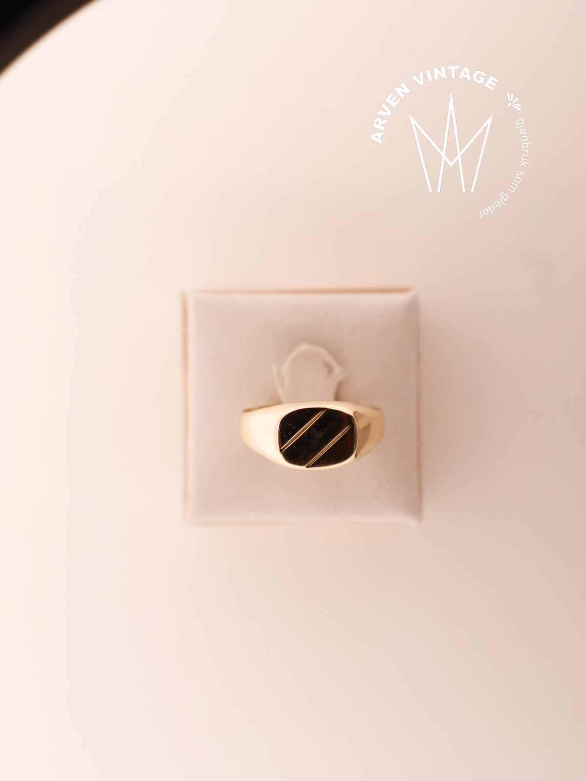 Vintage yellow gold ring size 60