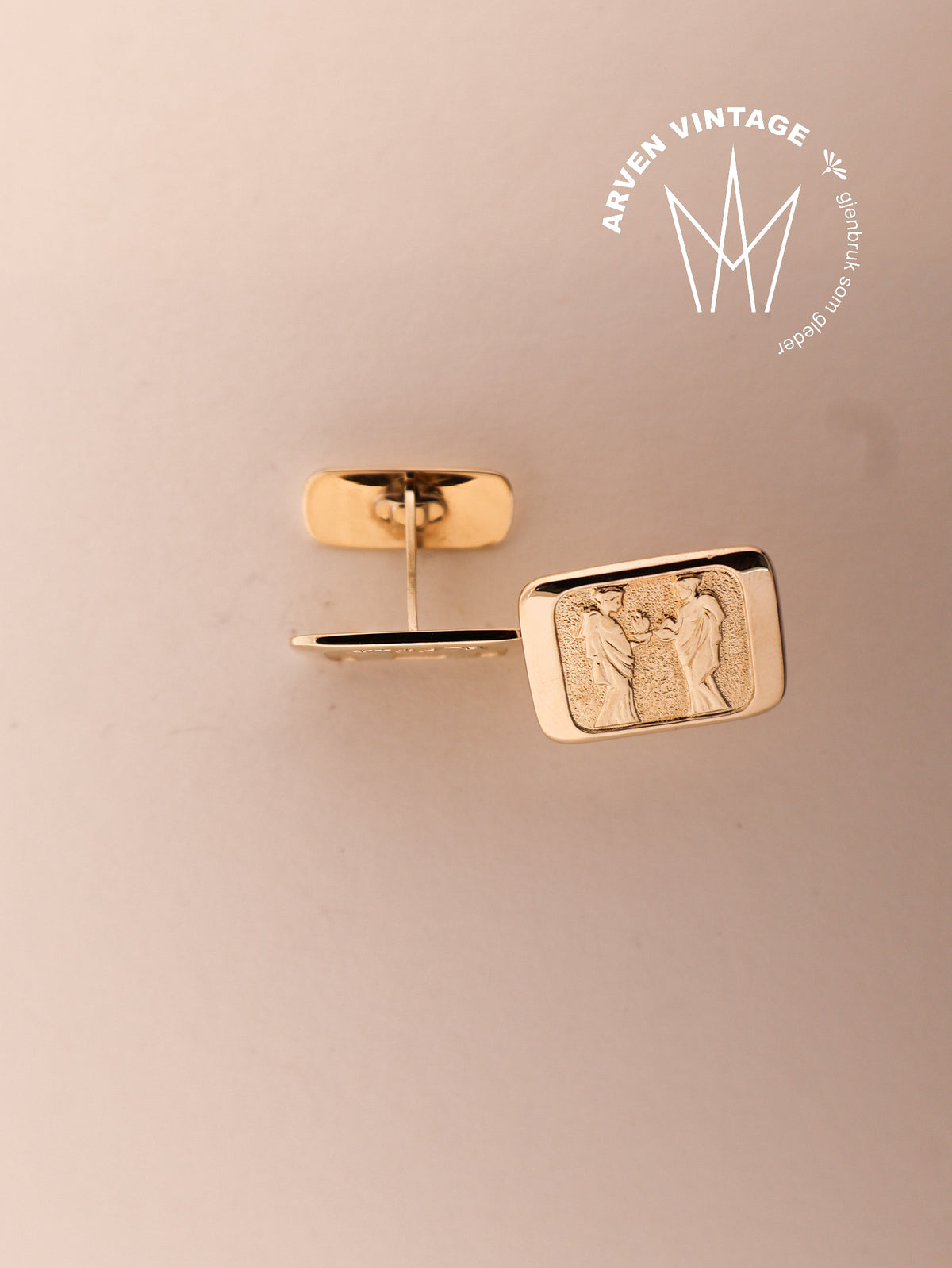 Vintage yellow gold cufflinks