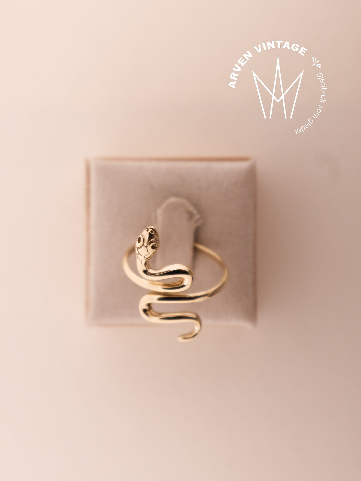 Vintage ring in yellow gold, size 60