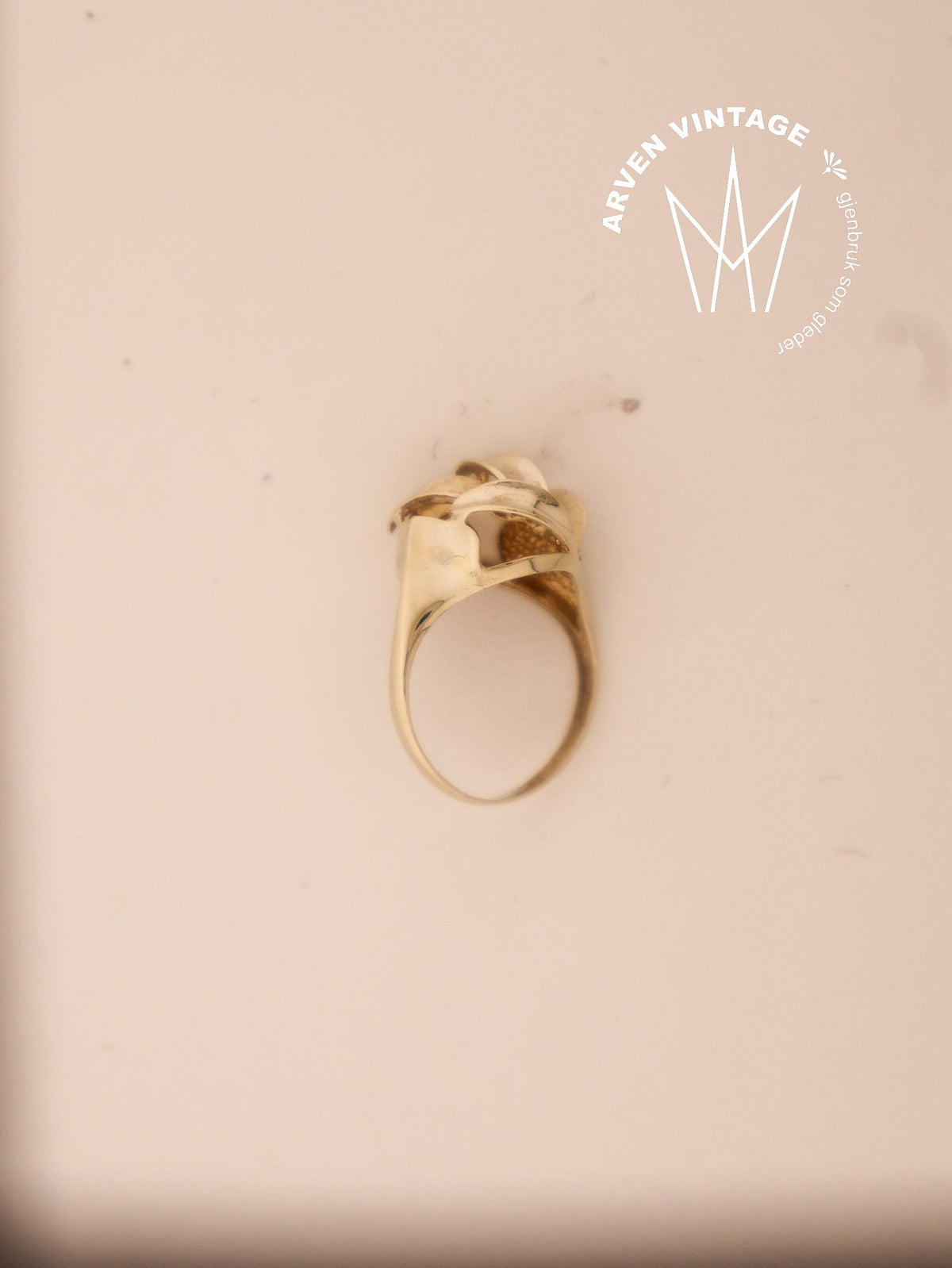 Vintage ring in yellow gold, size 55