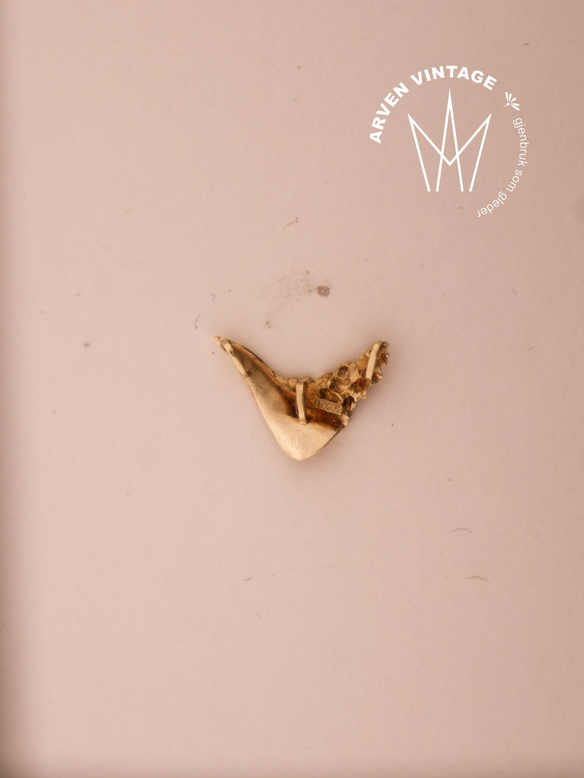 Vintage pendant yellow gold