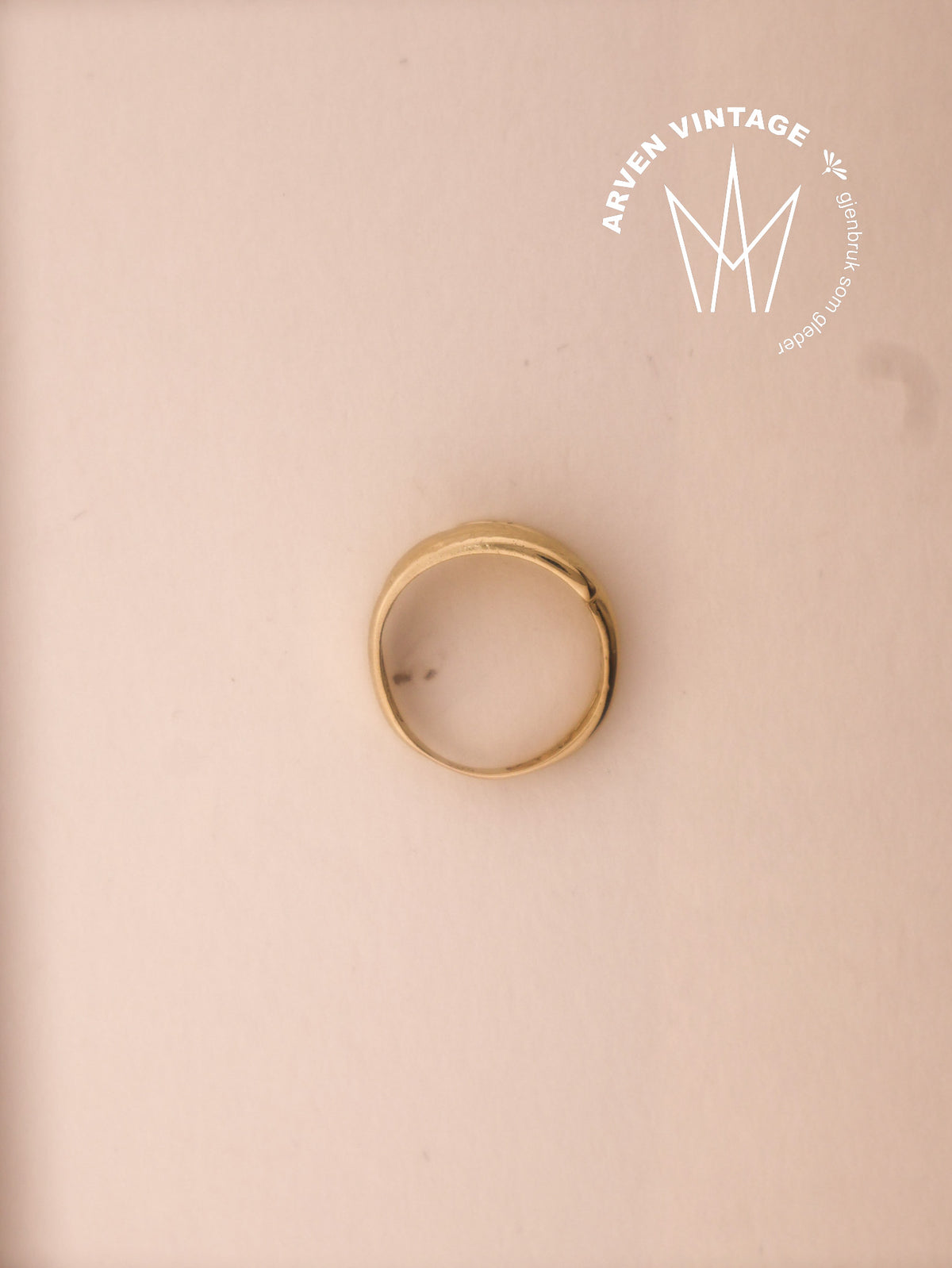 Vintage ring in yellow gold, size 51