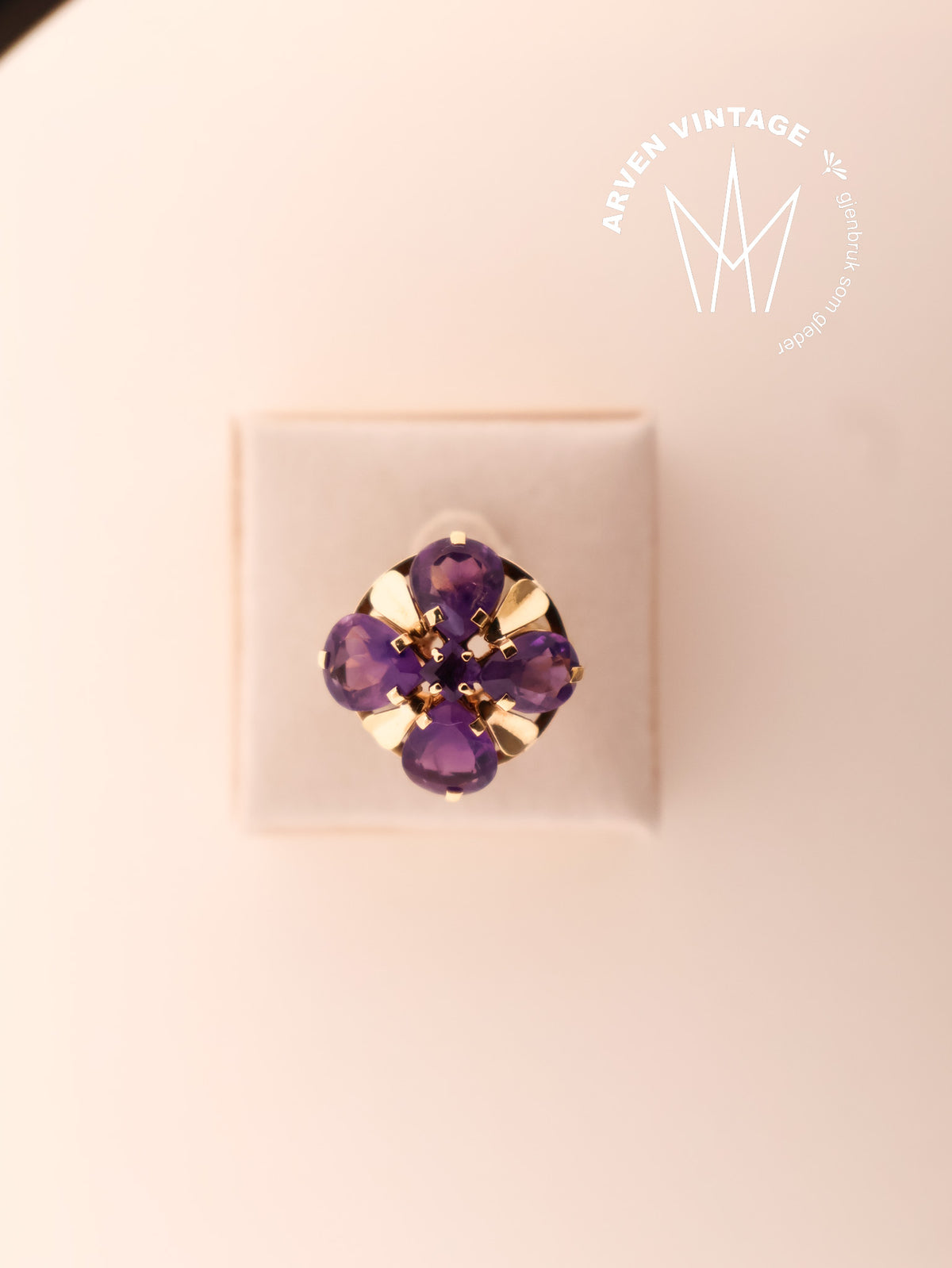 Vintage ring gult gull med lilla stener str.52