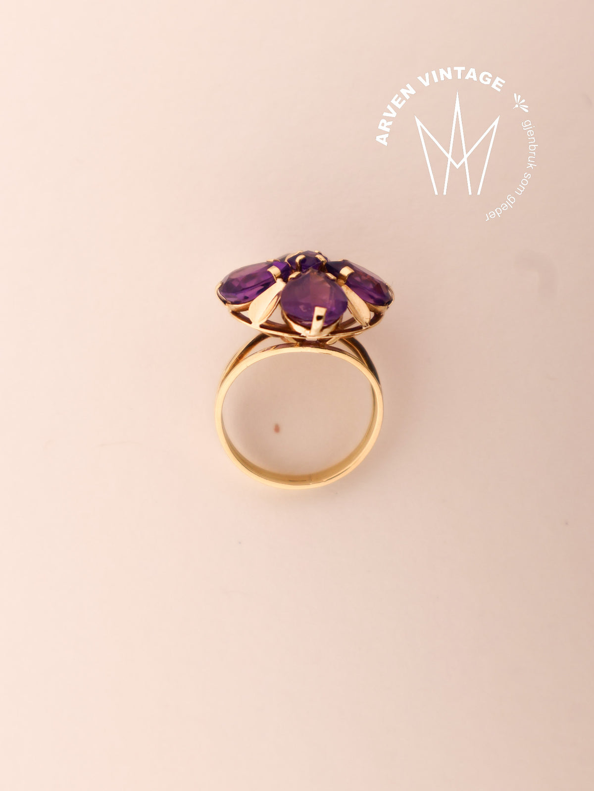 Vintage ring gult gull med lilla stener str.52