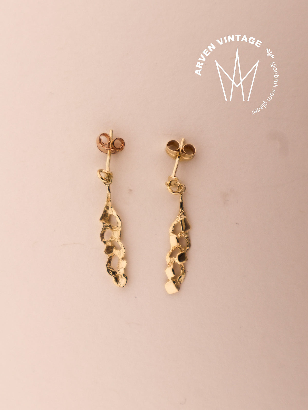 Vintage yellow gold earrings