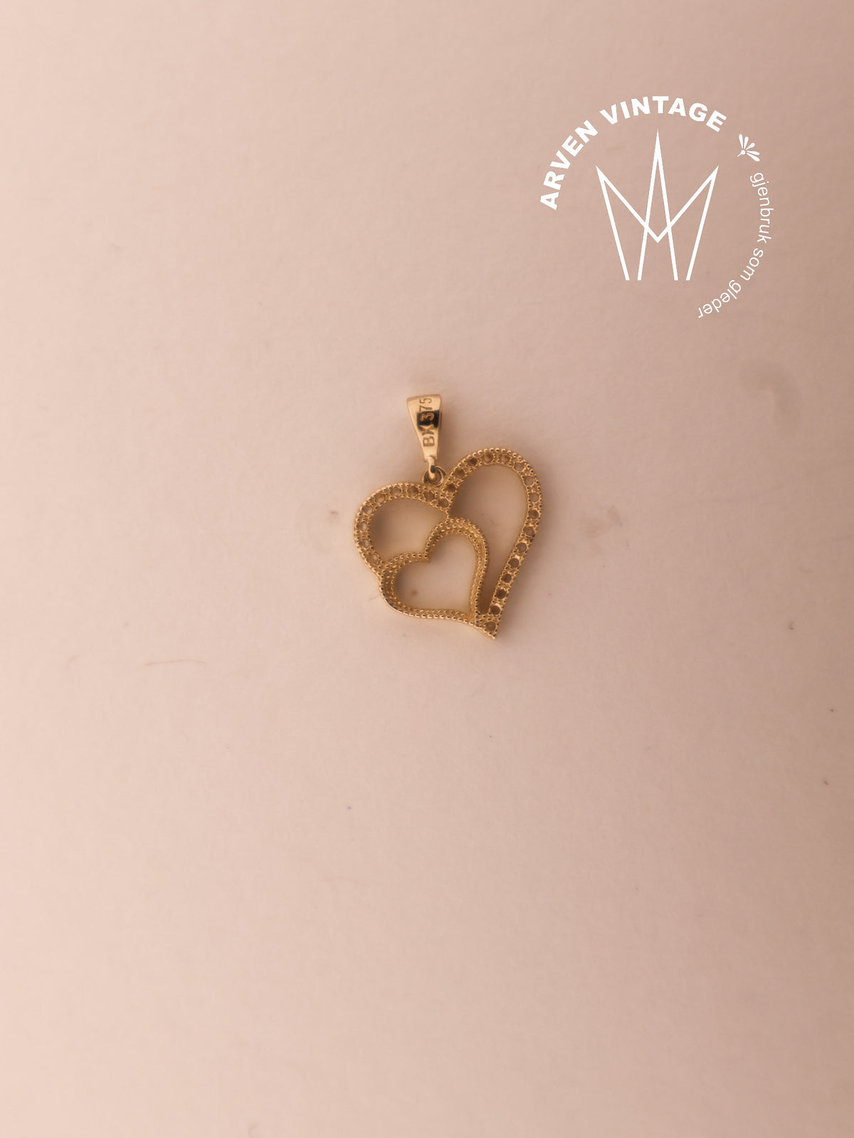 Vintage Heart Pendant Yellow Gold