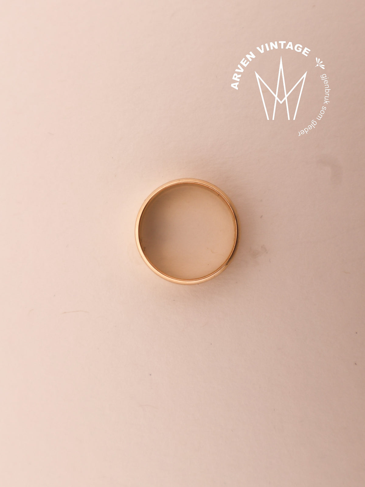 Vintage plain ring in yellow gold, size 53