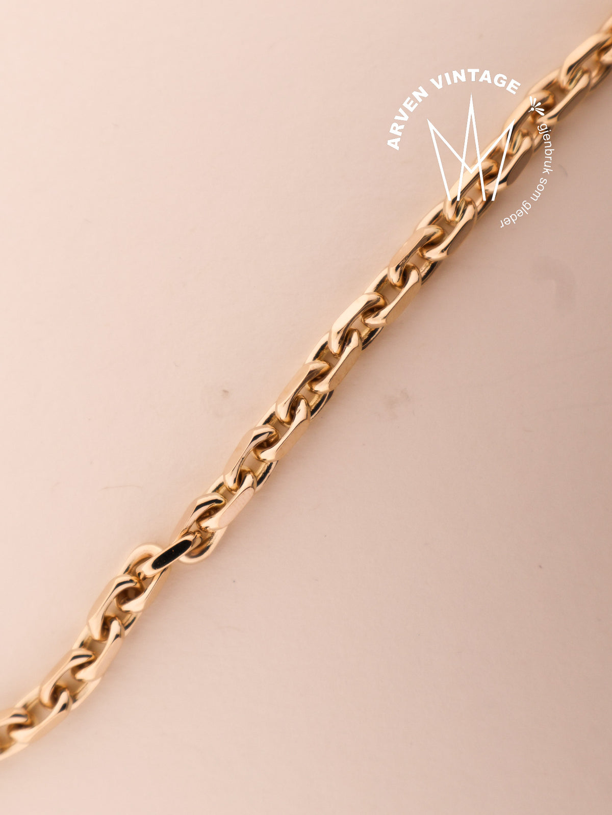 Vintage yellow gold bracelet