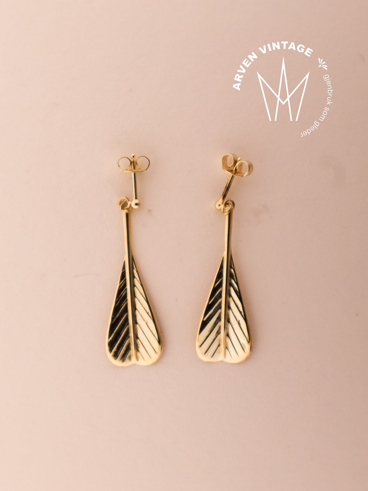 Vintage yellow gold earrings