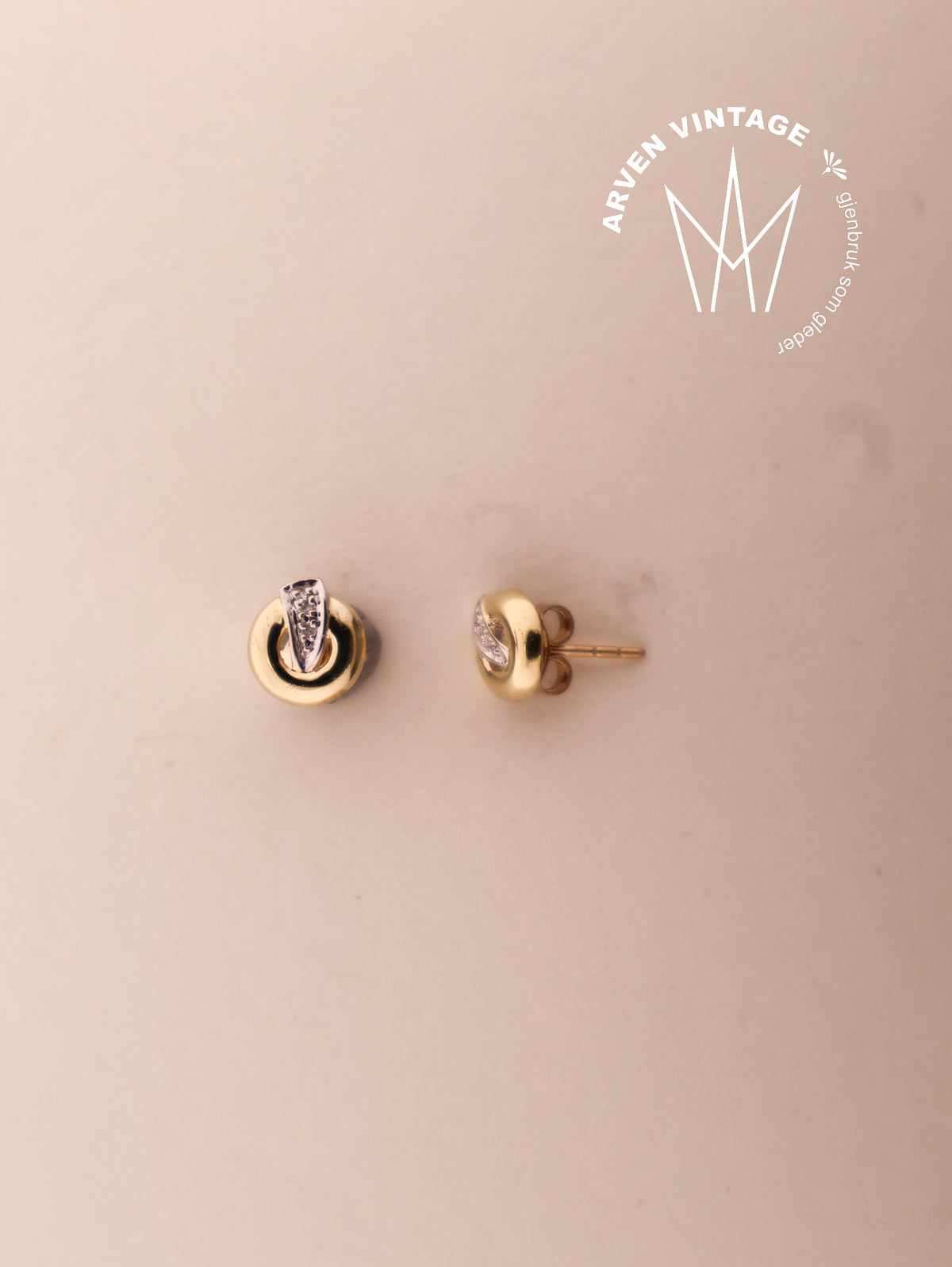Vintage yellow gold diamond earrings