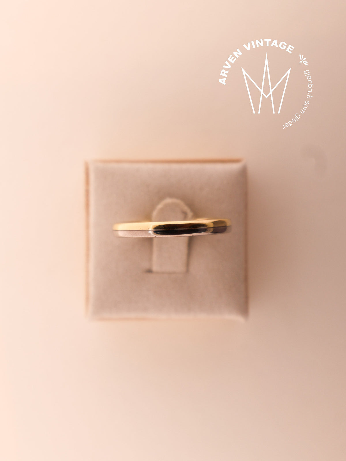 Vintage plain ring in white and yellow gold, size 65