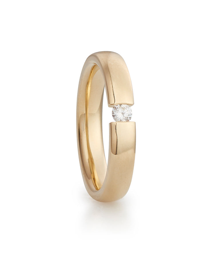 Spennring i gult gull med diamant