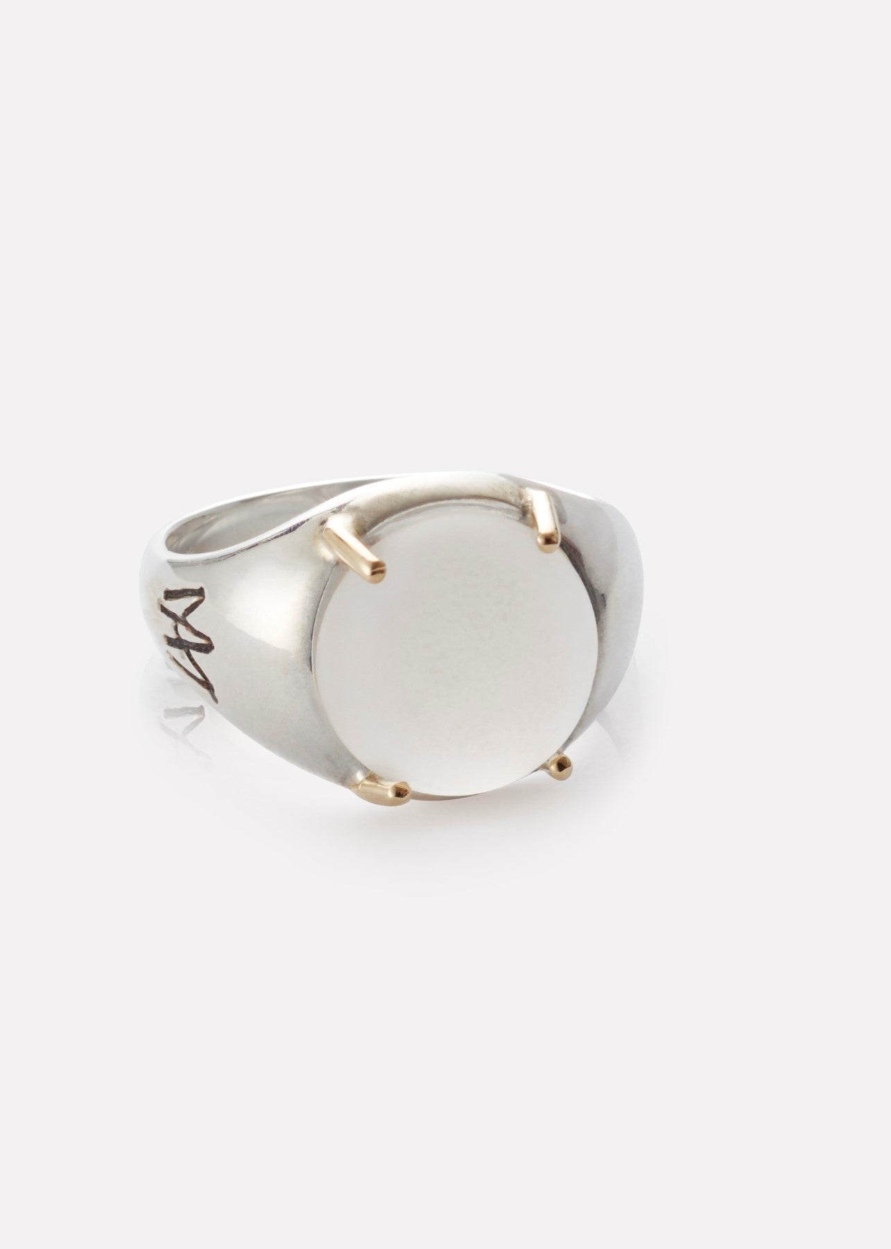 Unisex ring with gold claws and matte moonstone