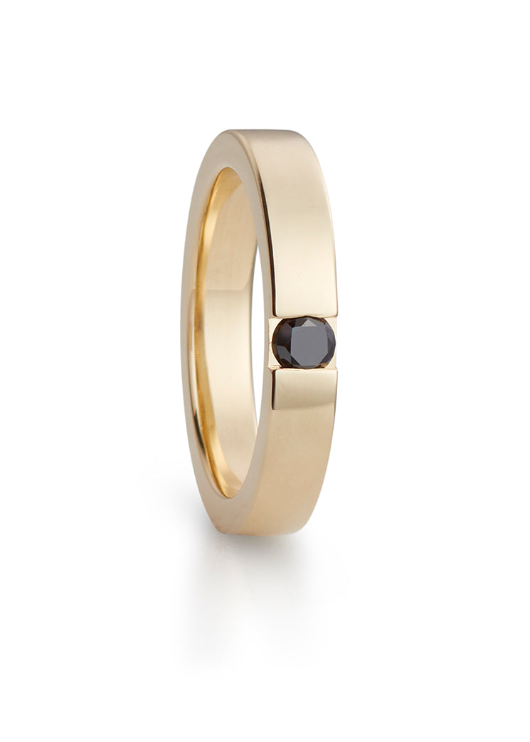 Stas ring in yellow gold with black diamond, men