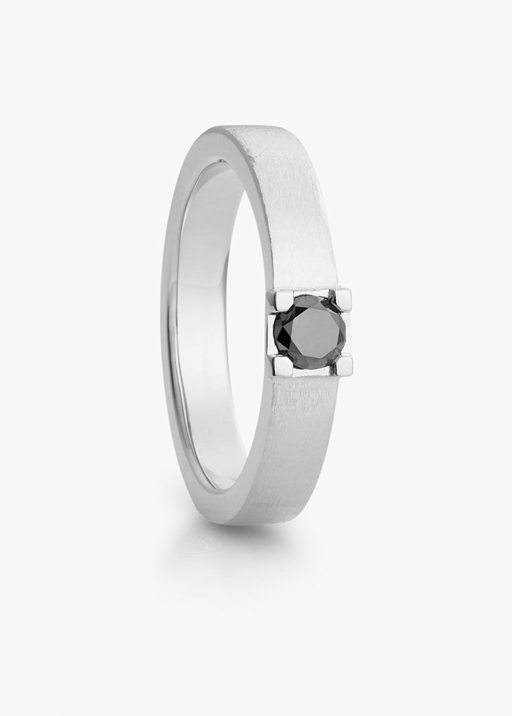 Magnificent white gold and black diamond ring, men&