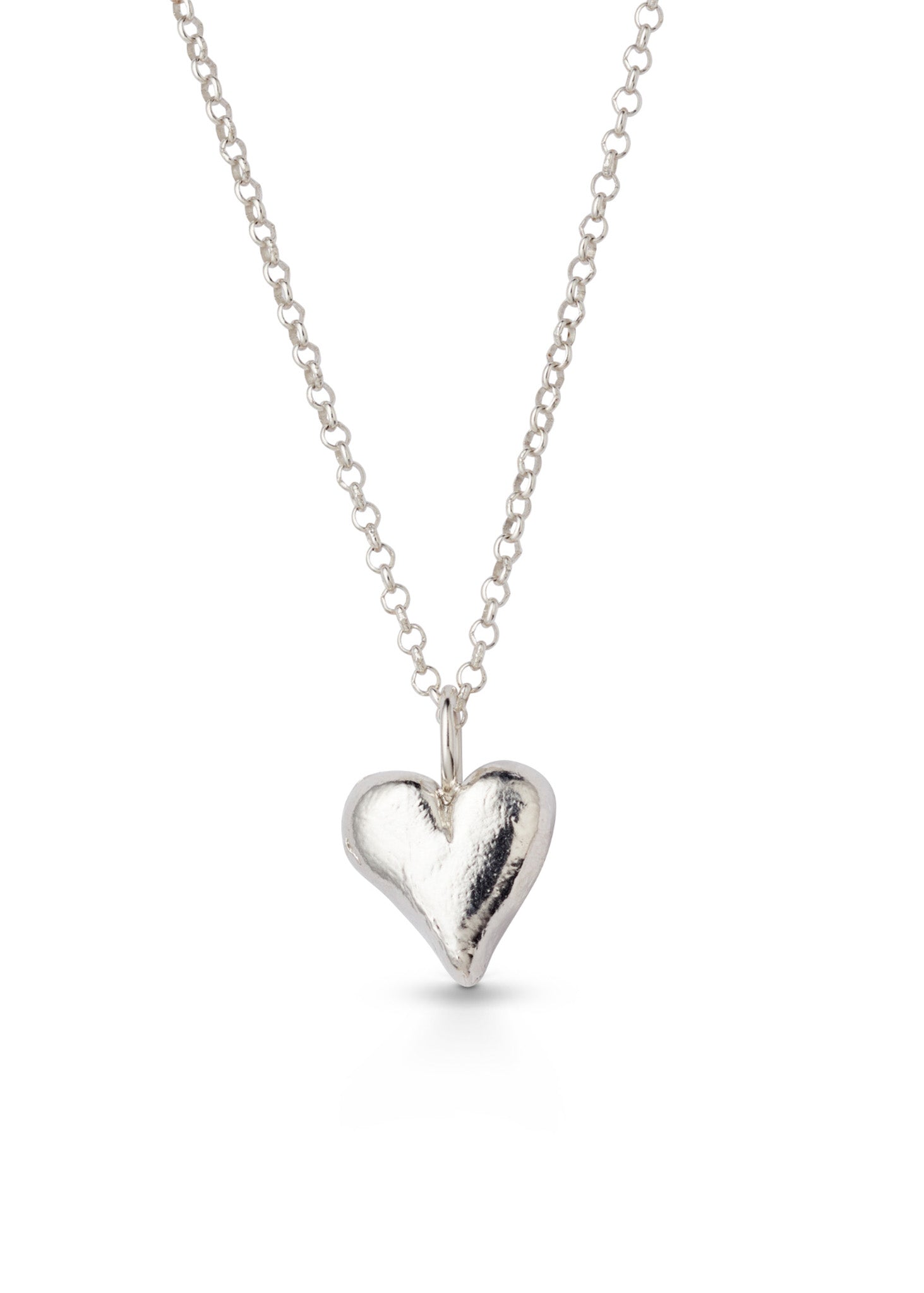 Mia heart pendant in silver with chain, large